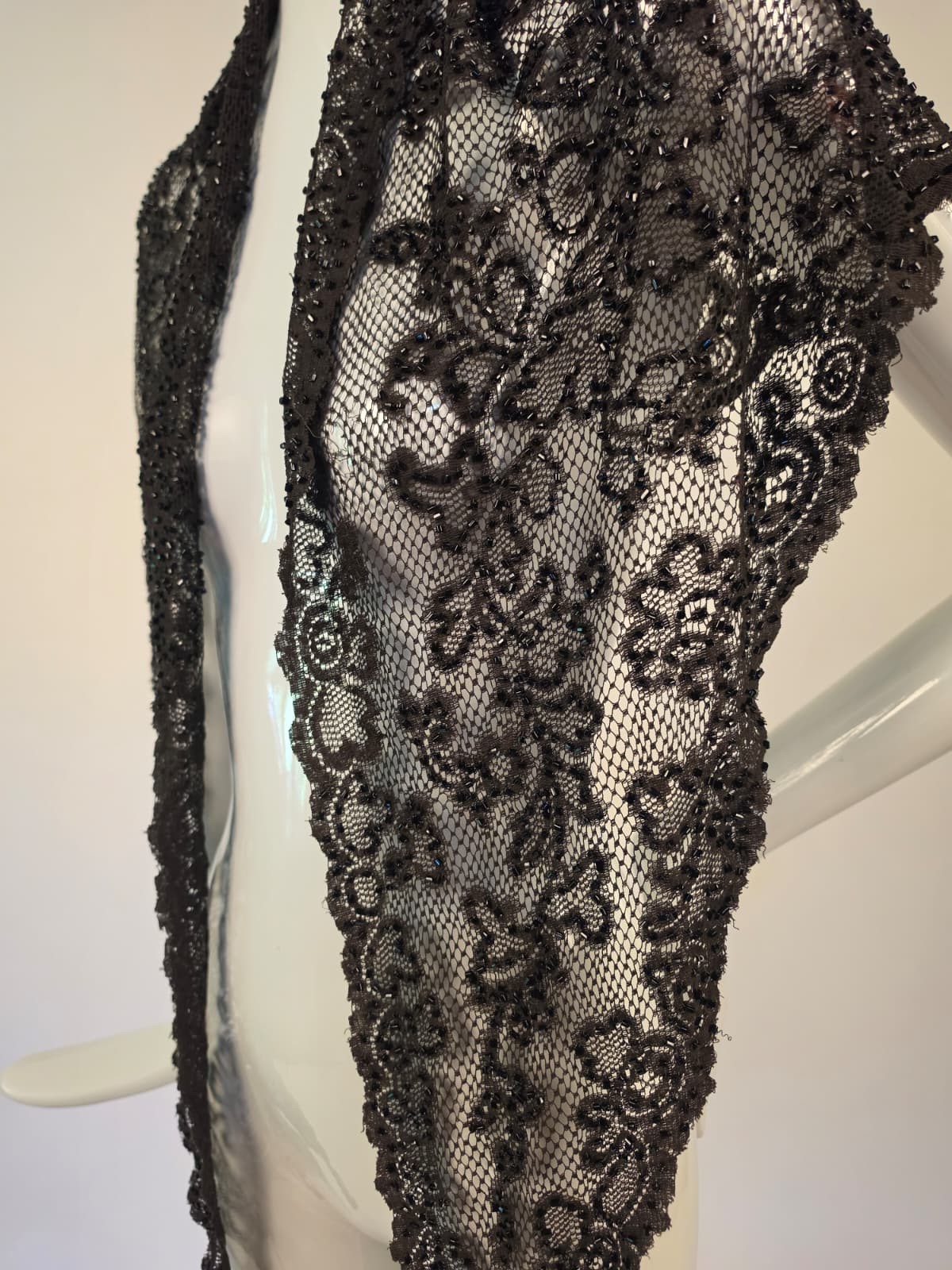 BEAUTIFUL VICTORIAN 19TH BLACK LACE CAPE W JET BLACK BEADING FOR DRESS