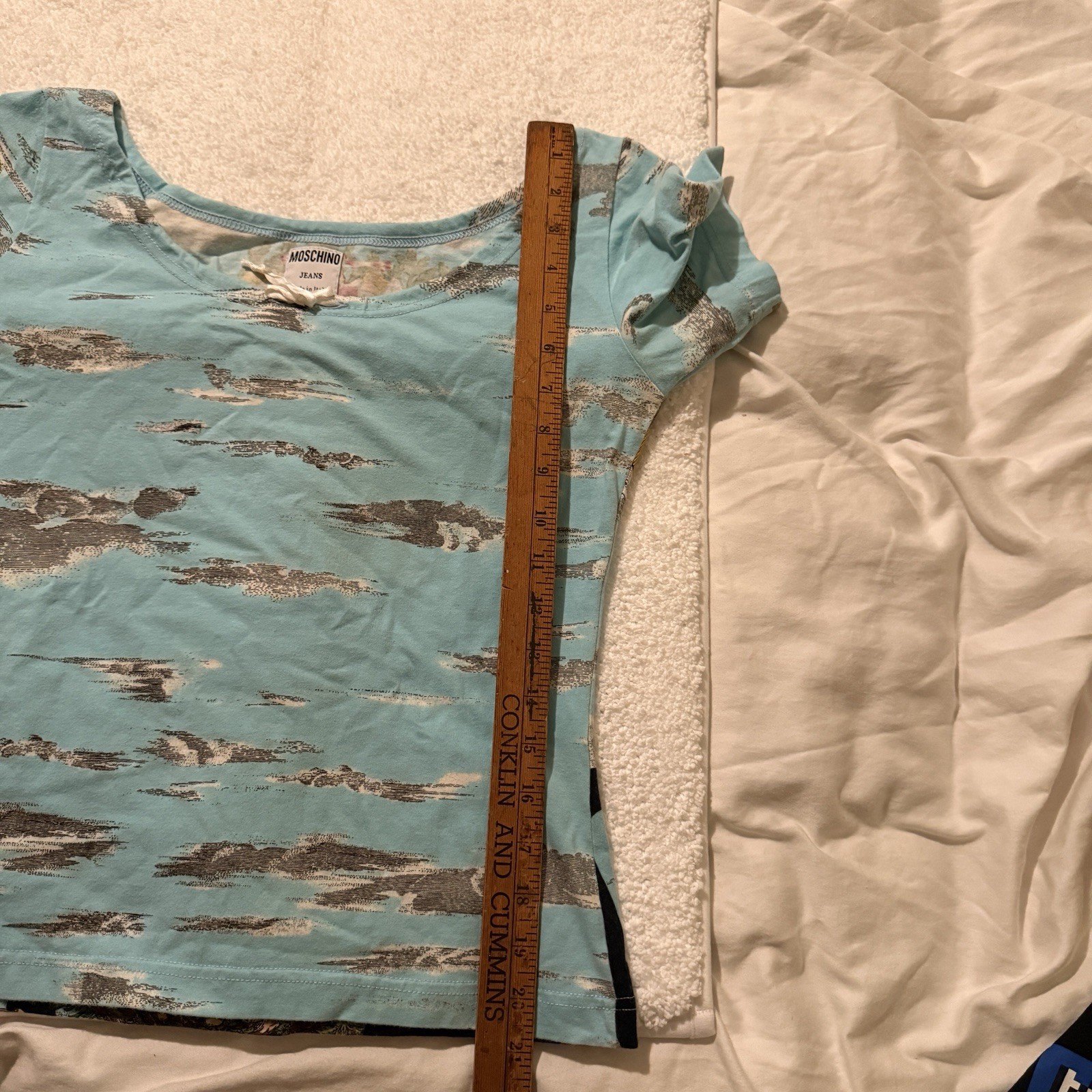 RARE Vintage Y2K Moschino Jeans „Cloud and Tree” Women’s Tee Size IT 48 US 10