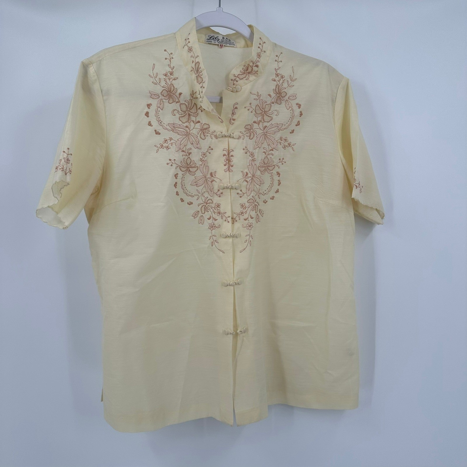 Lilly Womens Vintage Cottagecore Hand Embroidered Blouse Sz L Soft Feminine Boho