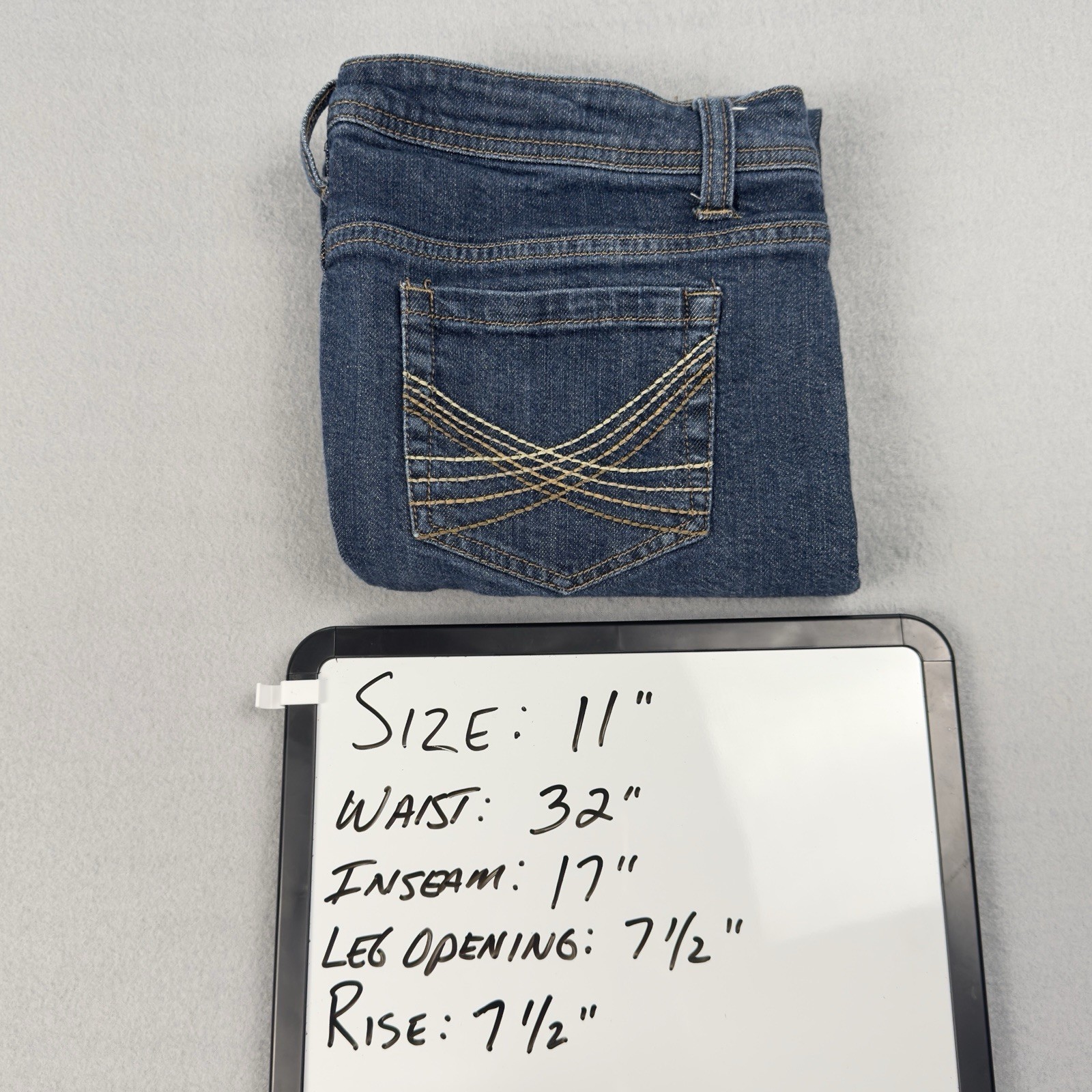 MUDD Low Rise Capri Jeans Pants Crop Size 11 (32W x 17L) Boho Vintage Y2K 90’s