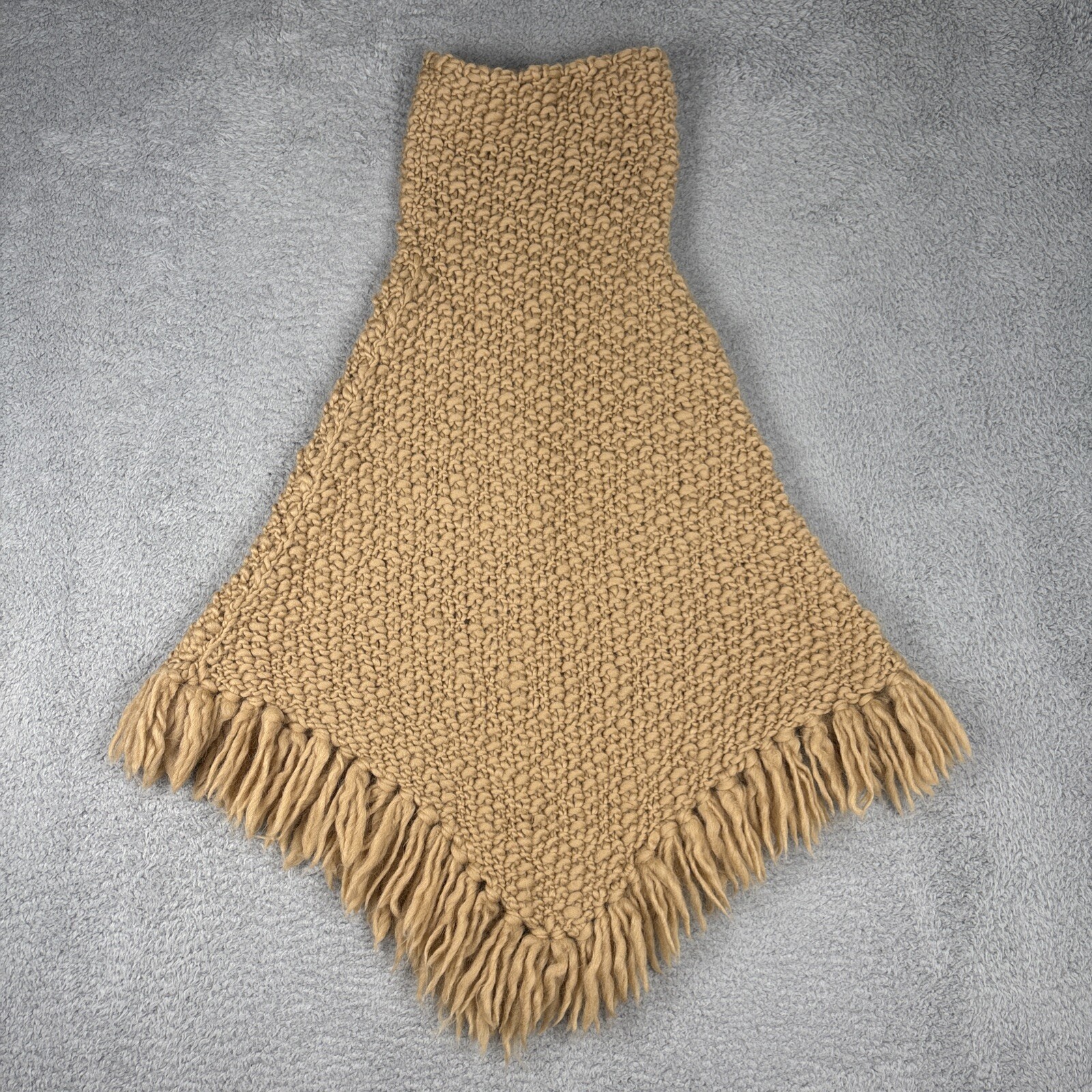 Moda International Poncho HIPPIE BOHO Cable K Wool M/L Fringe Shaggy Tan 70s 80s