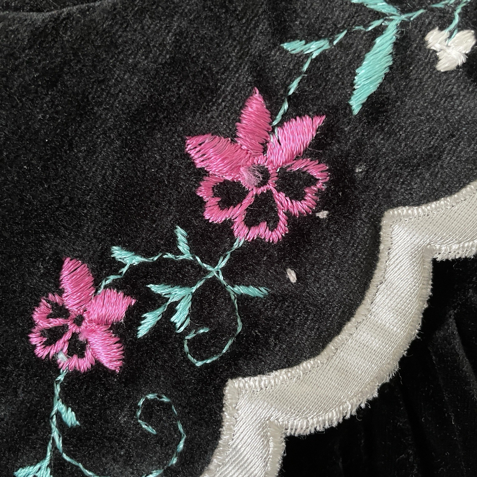 Vtg Patricia Lane Size M 12-14 Black Velvet Robe Half Zip Grandmacore Lounge
