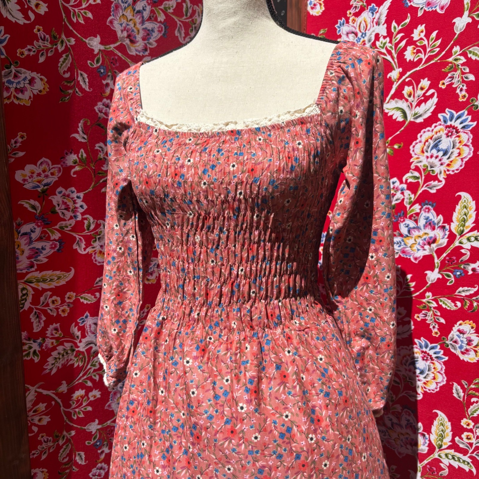 VTG Pink Floral Smock Milkmaid Prairie Lace Trim Peasant Sleeve Dress Size XS