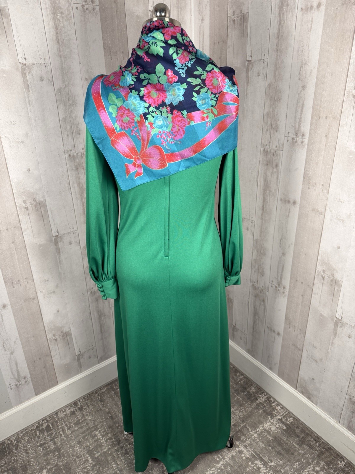 Vintage 1970s MOD Emerald Green Maxi Gown Elegant Poly Retro Size L/12