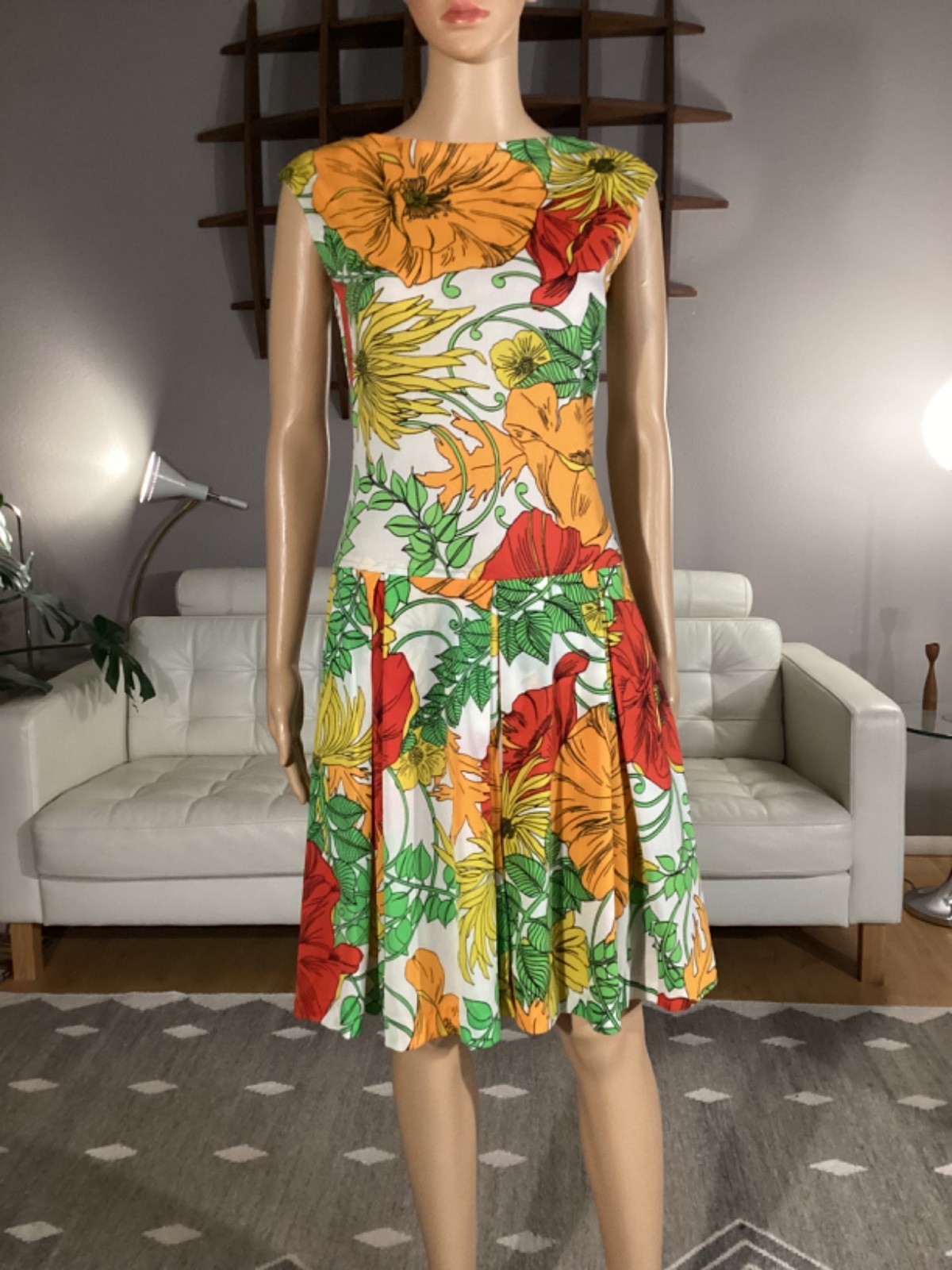 Vintage 1960s Bright Floral Drop Wait Pleated Sleeveless Dress Mod Hippie