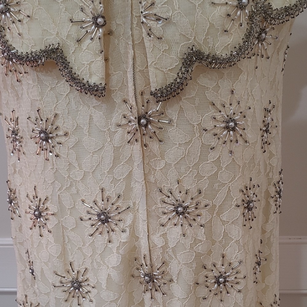 Andora Vintage 1950s/1960s Cream Lace Shift Dress with Beaded Starburst Accents