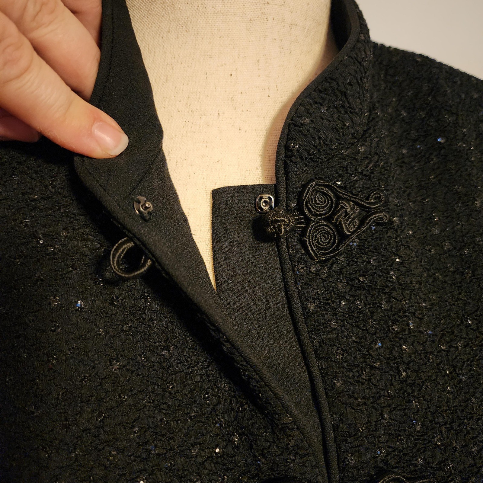 R&M Richards Karen Kwong Vintage Black Sparkling Dress Jacket Frog Closure 16