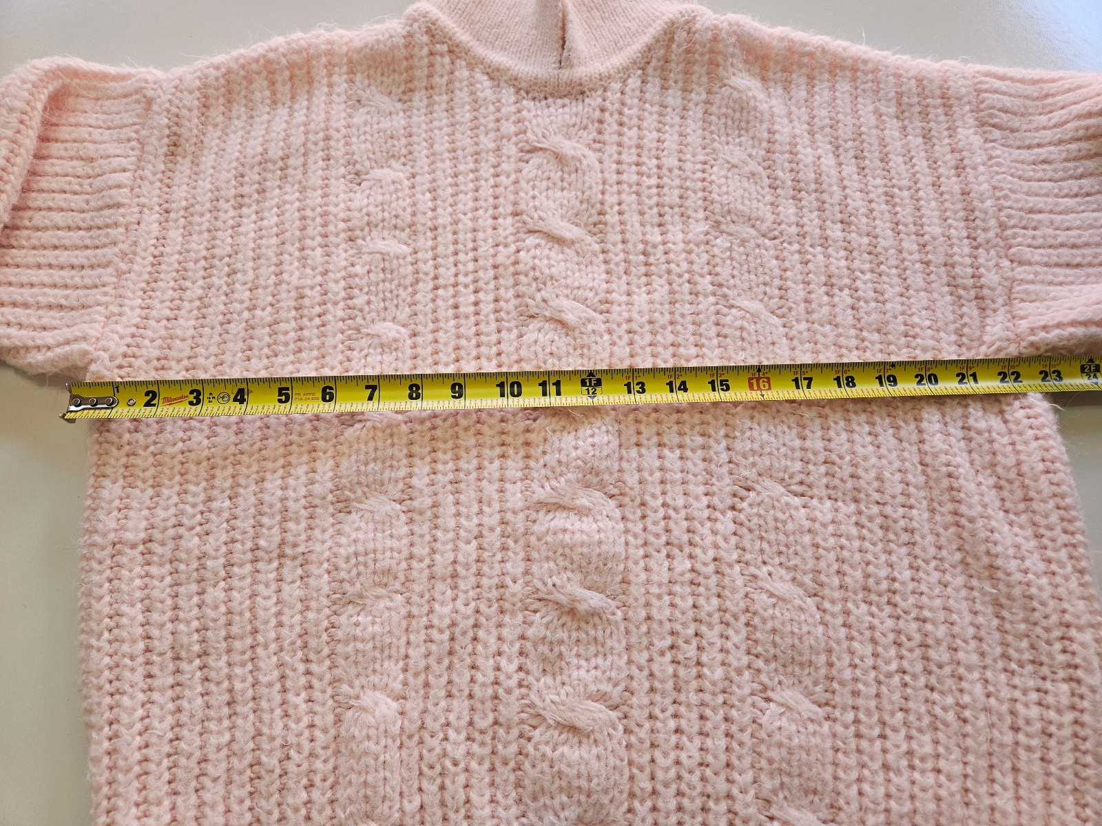 Vintage 80s Tarazzia Pink Cable Knit Sweater Acrylic Fuzzy Look Chunky Knit Med.