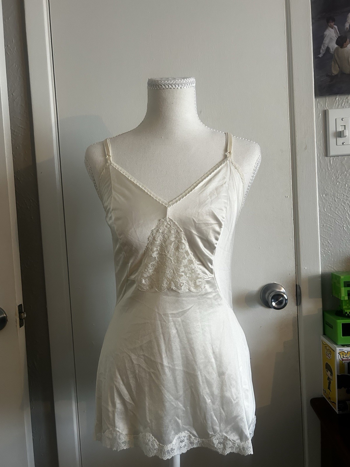Vintage White Satin Lace Slip Dress Nightgown Cami Lingerie Women’s Size S