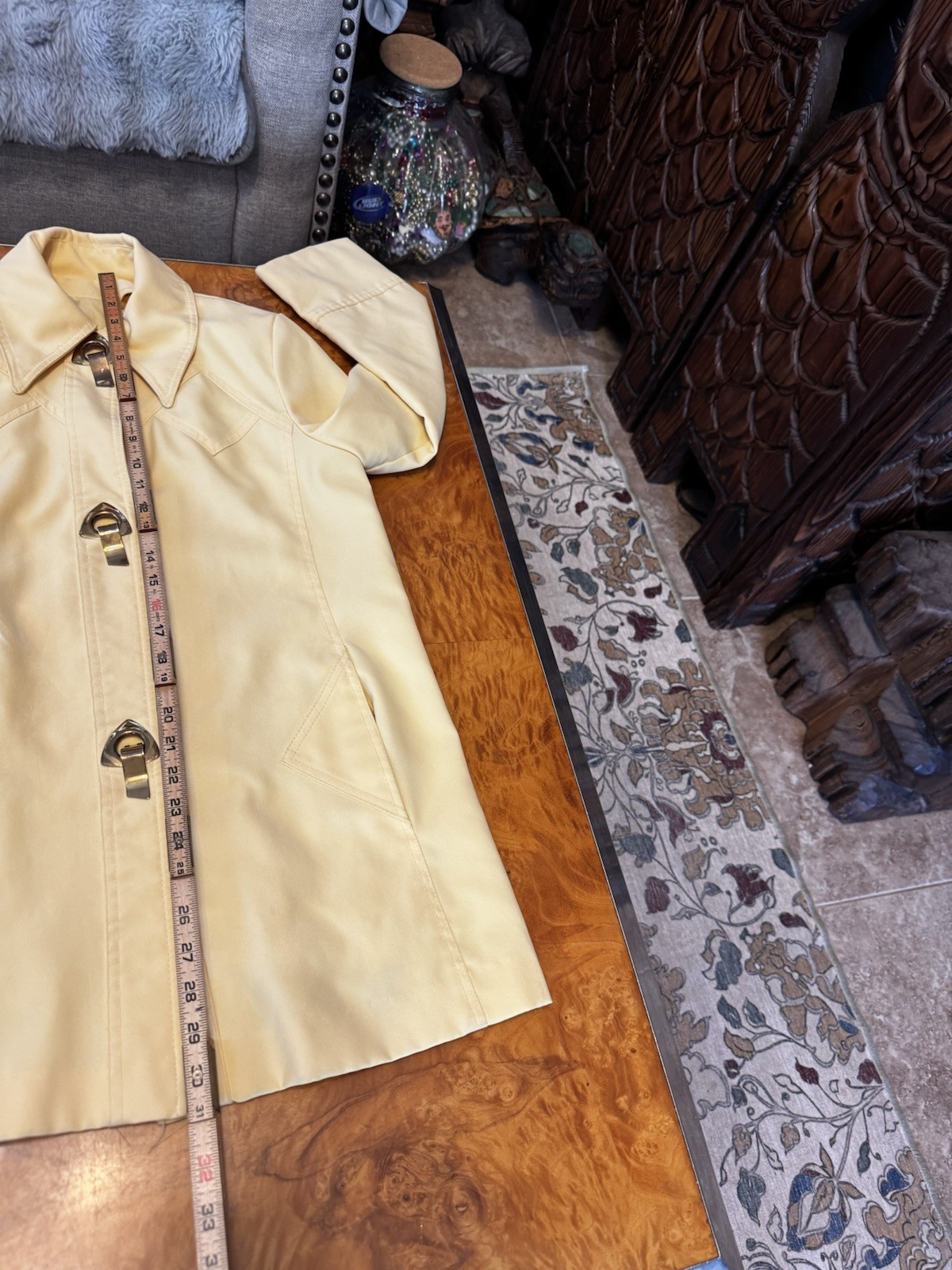 Vintage Jerold 60s/70s Mod Yellow Jacket Gold Triangle Clasp Buttons