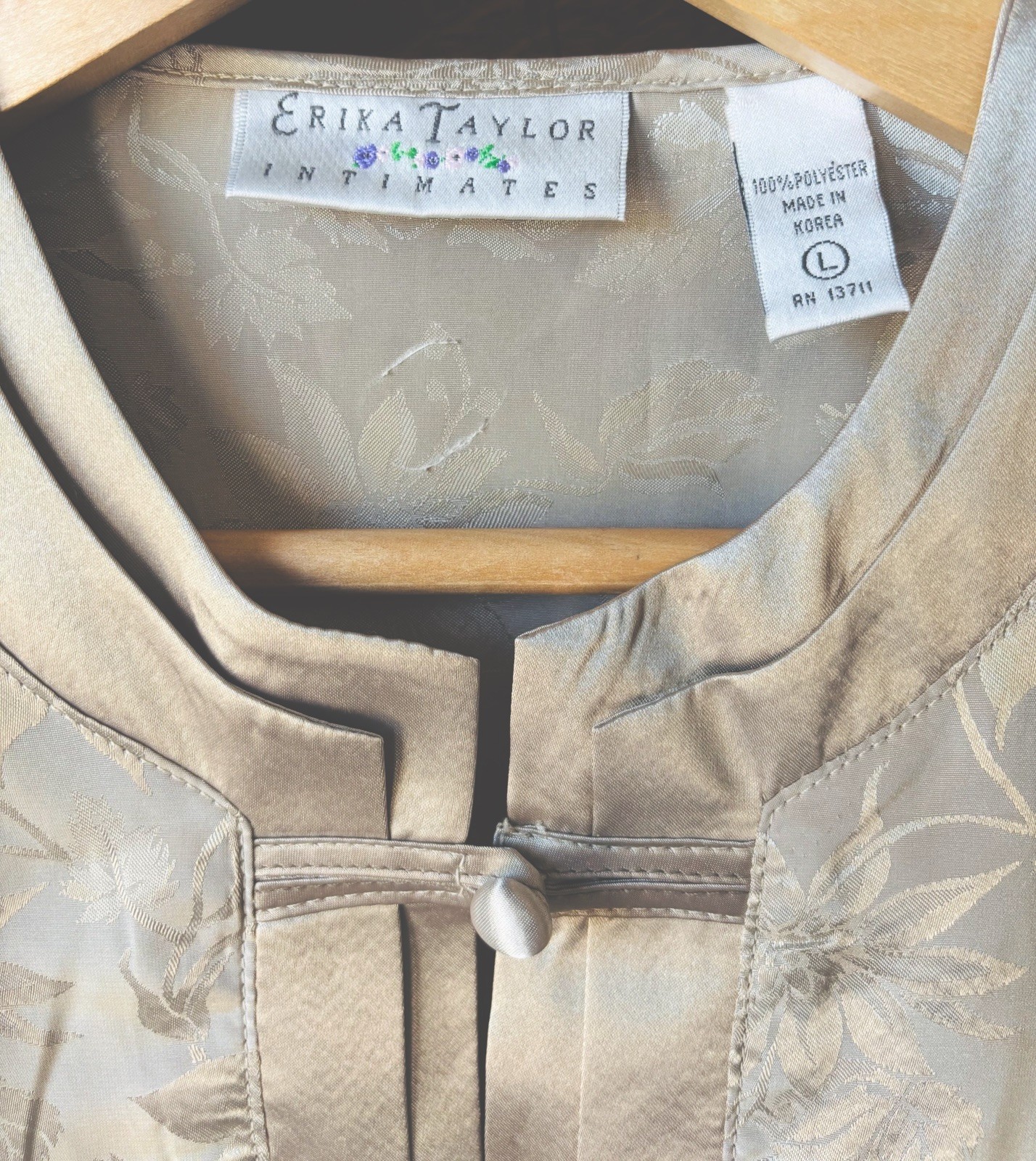 VINTAGE ERIKA TAYLOR INTIMATES Gold Long Sleeve Floral Print Night Shirt Size L