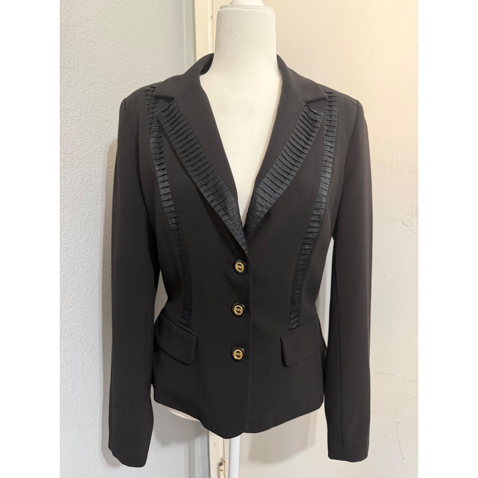 Vintage Cache Womens Black Blazer Size 10 Silk Pleated Trim Gold Button Tailored
