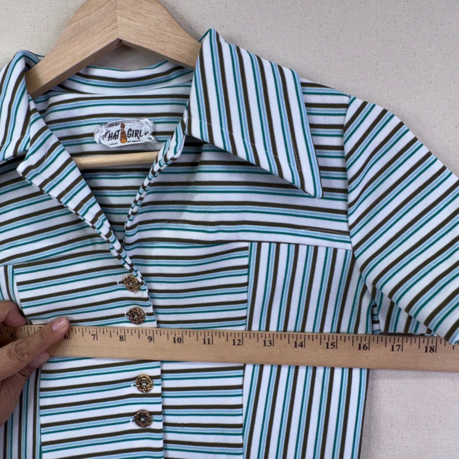That Girl Vintage 70s Striped Dagger Collar Button Down Shirt Blue Green Mod XS