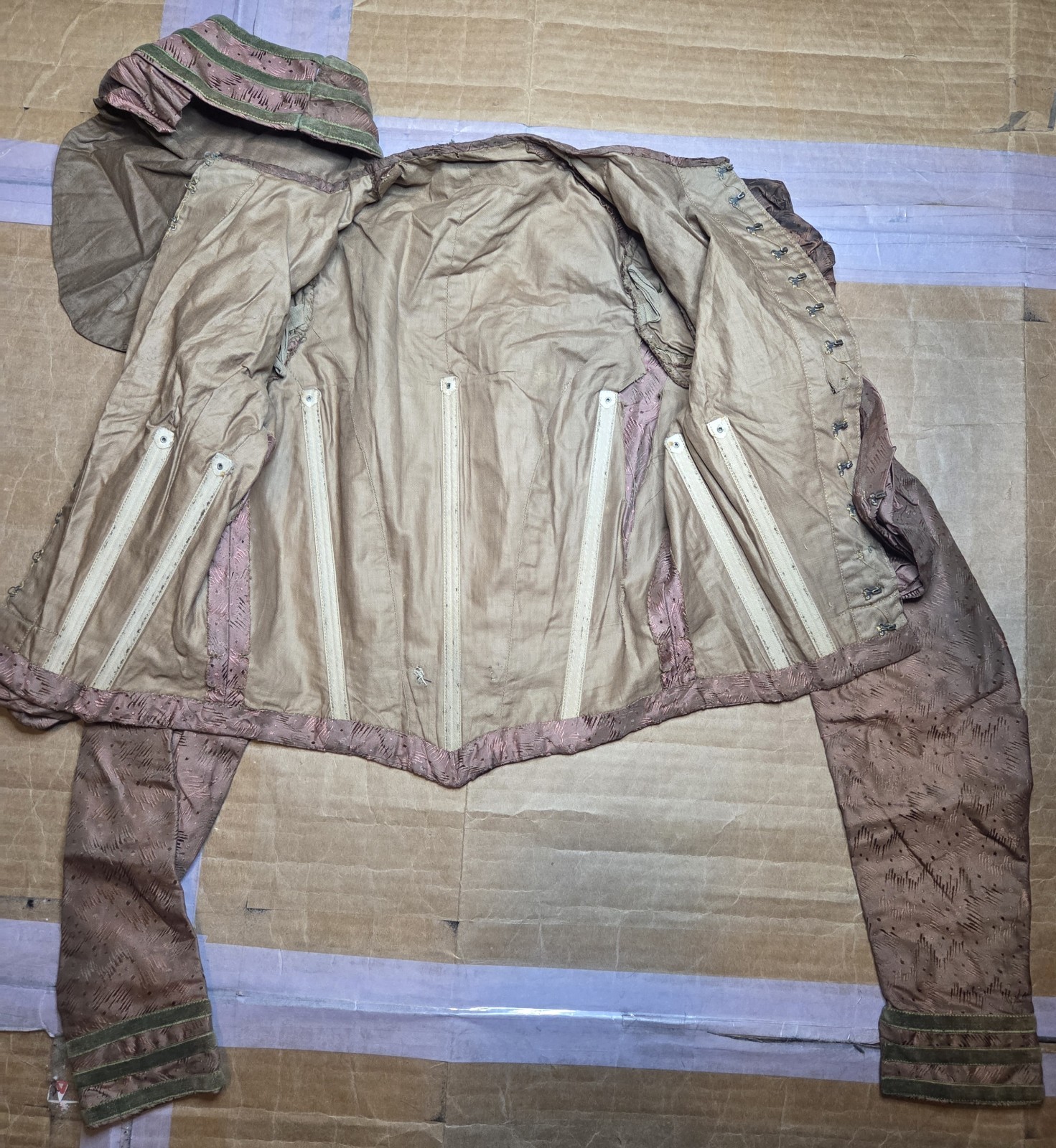 Victorian Copper Taffeta Print Bodice w/ Green Velvet Trim READ!