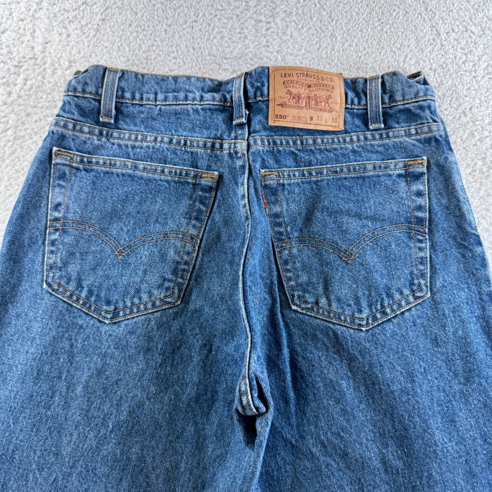 Vintage Levi’s 550 Mens 33×31 Tag 31×32 Fit Blue Relaxed Tapered Jeans Made USA