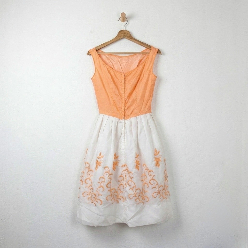 Vintage 50s 60s Peach White Embroidered Floral Dress Bow Accent Cocktail Mod