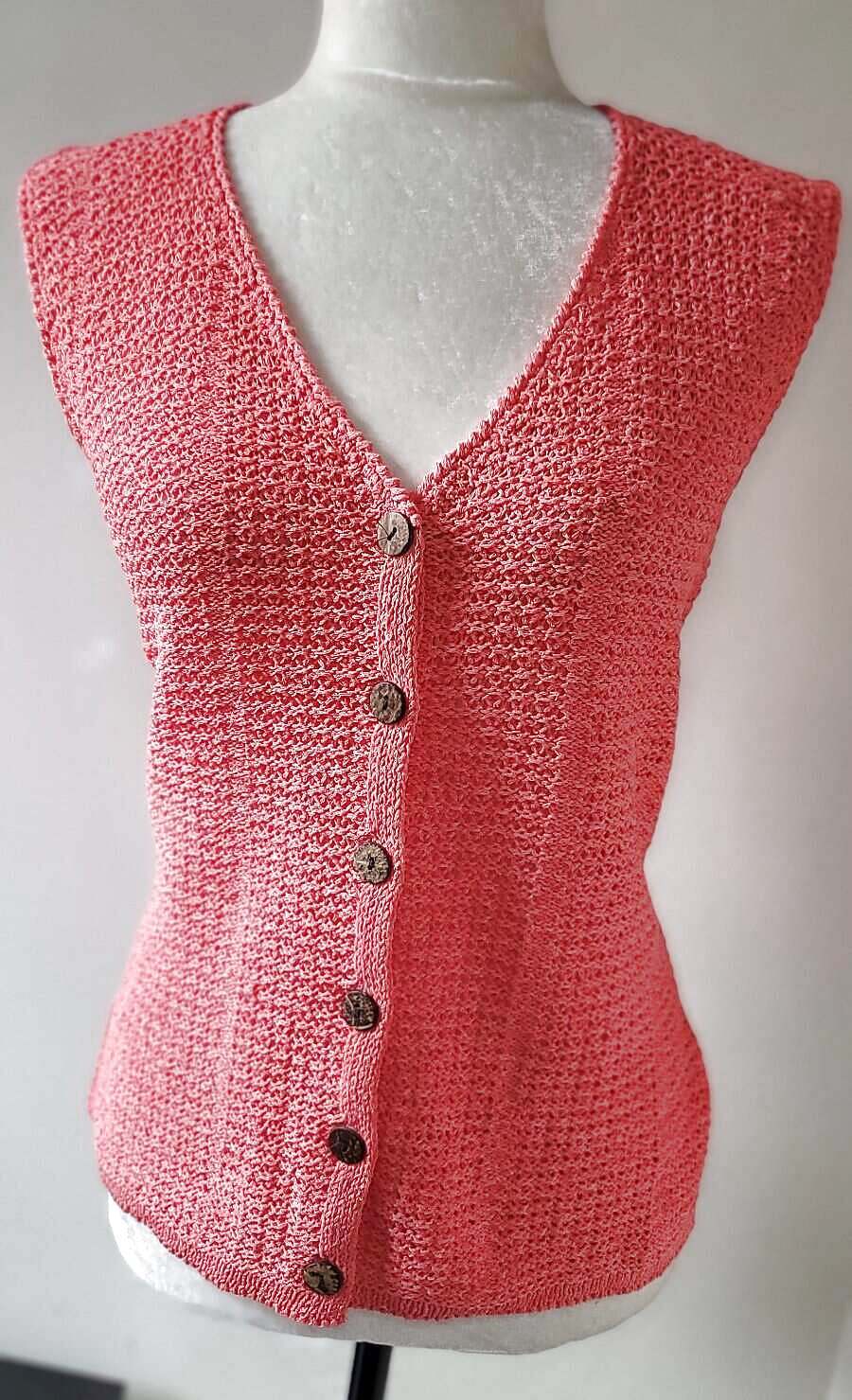 VNTG! DOL PHIN Size Small/Medium Women’s Salmon Pink Knit Vest 70s/80s