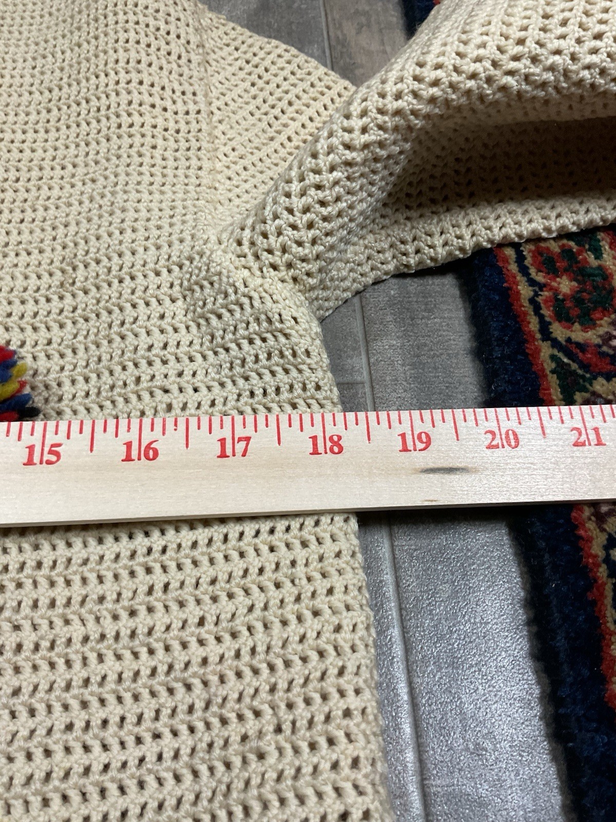 VTG 60s 70s beige MCM Colorful Art Boho Crochet Knit Design Size Small / Medium