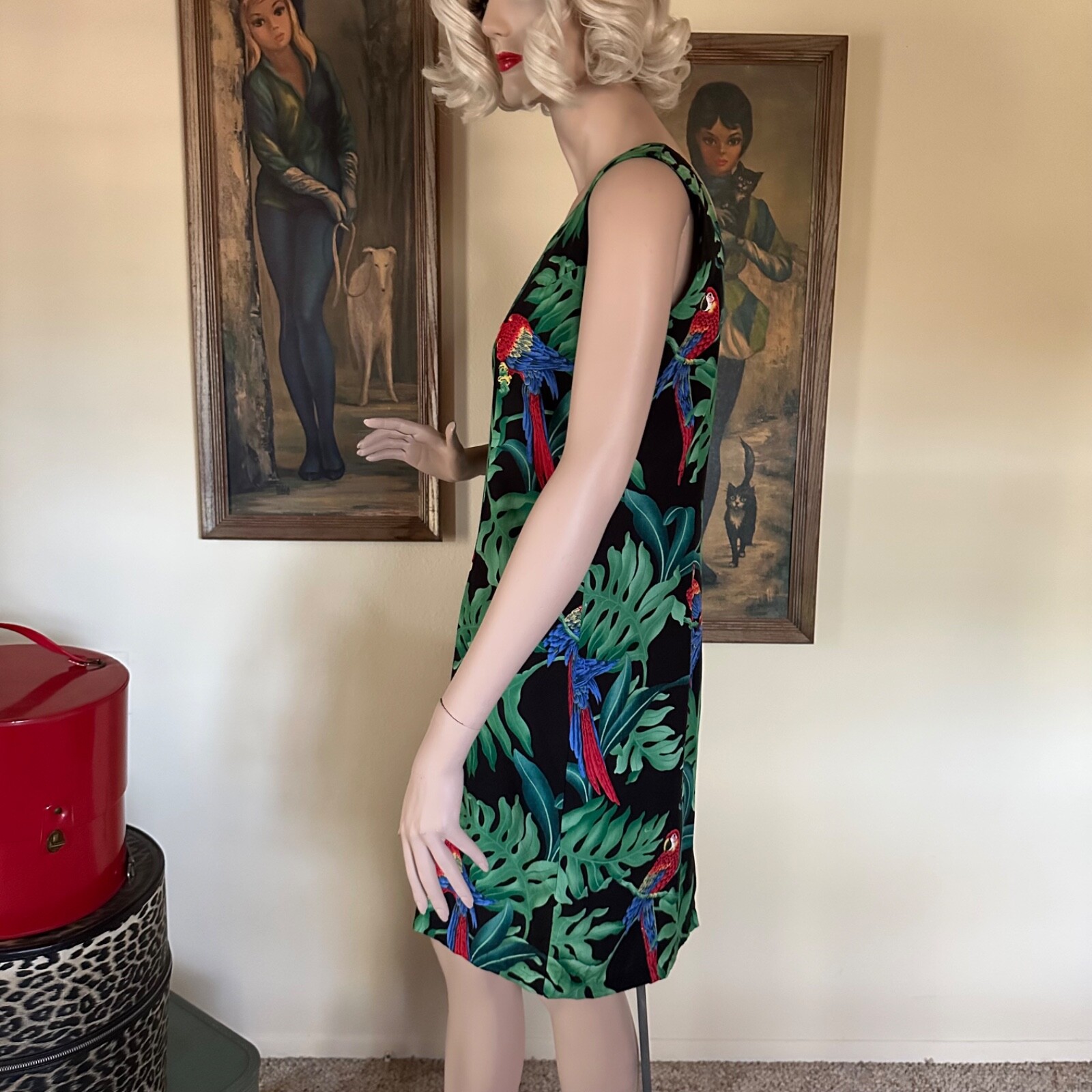 Vintage 1980s Magnum P.I. Hawaiian Tropical Parrot Mini Dress Paradise Found L