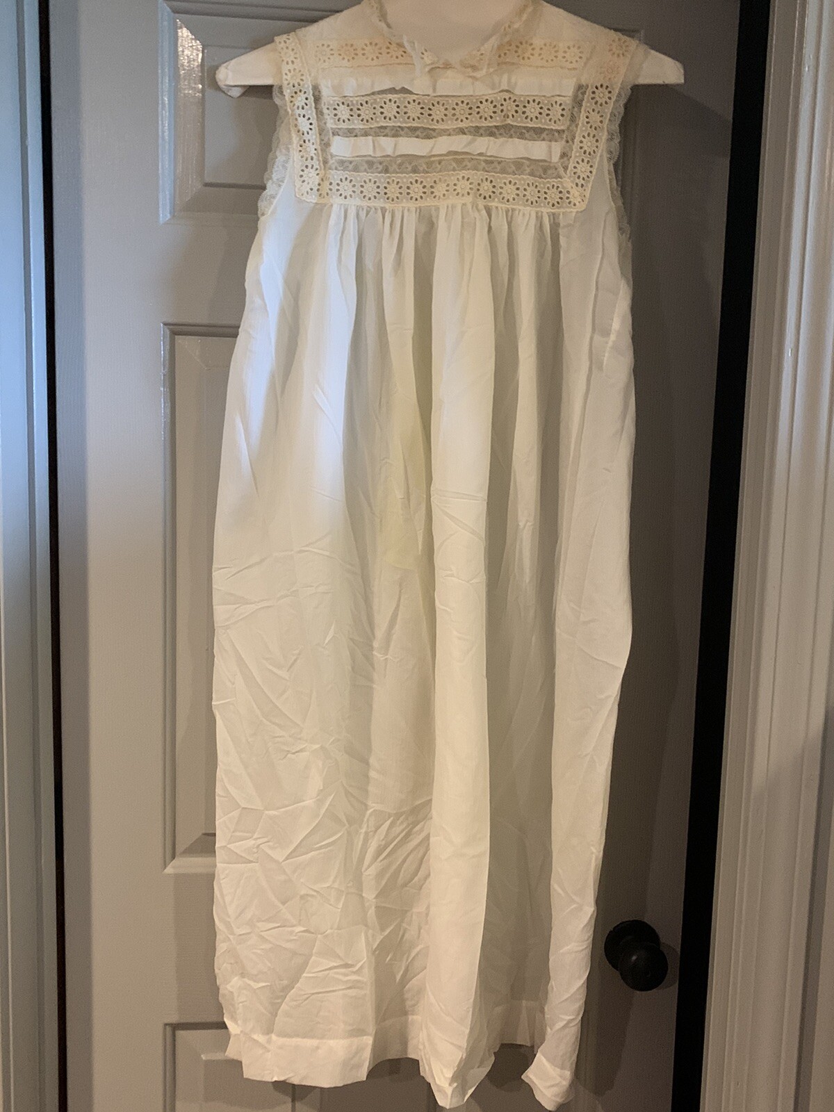 Vintage 50s Eve Stillman Ivory Nylon Sleeveless Nightgown Eyelet Lace Size Small
