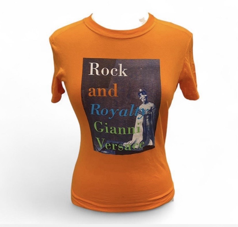 🔥 Gianni Versace “Rock and Royalty” Graphic T-Shirt – Rare Statement Piece