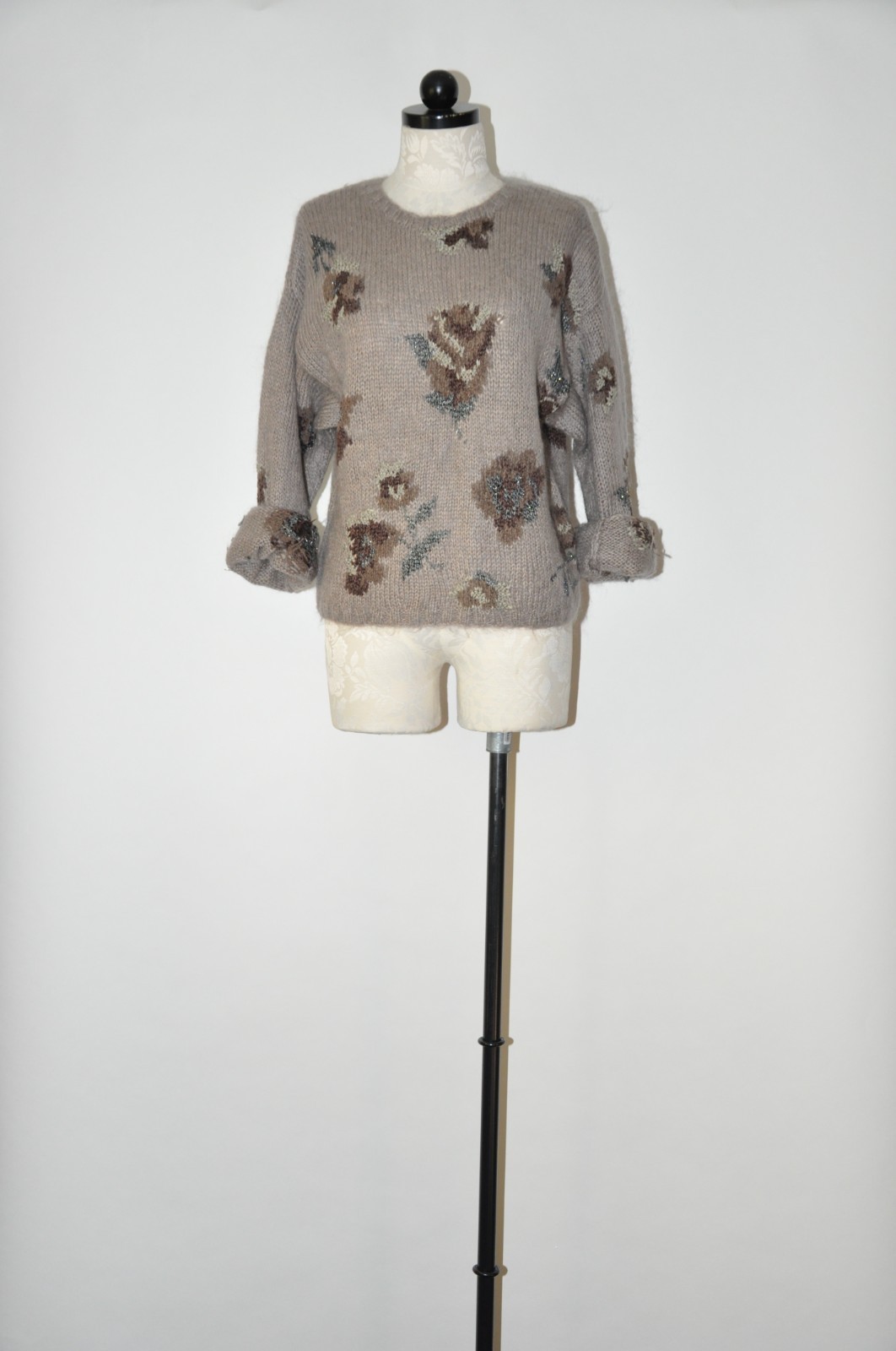 90s Vintage Gray Floral Mohair Wool Handknit Crewneck Cropped Sweater Women M L