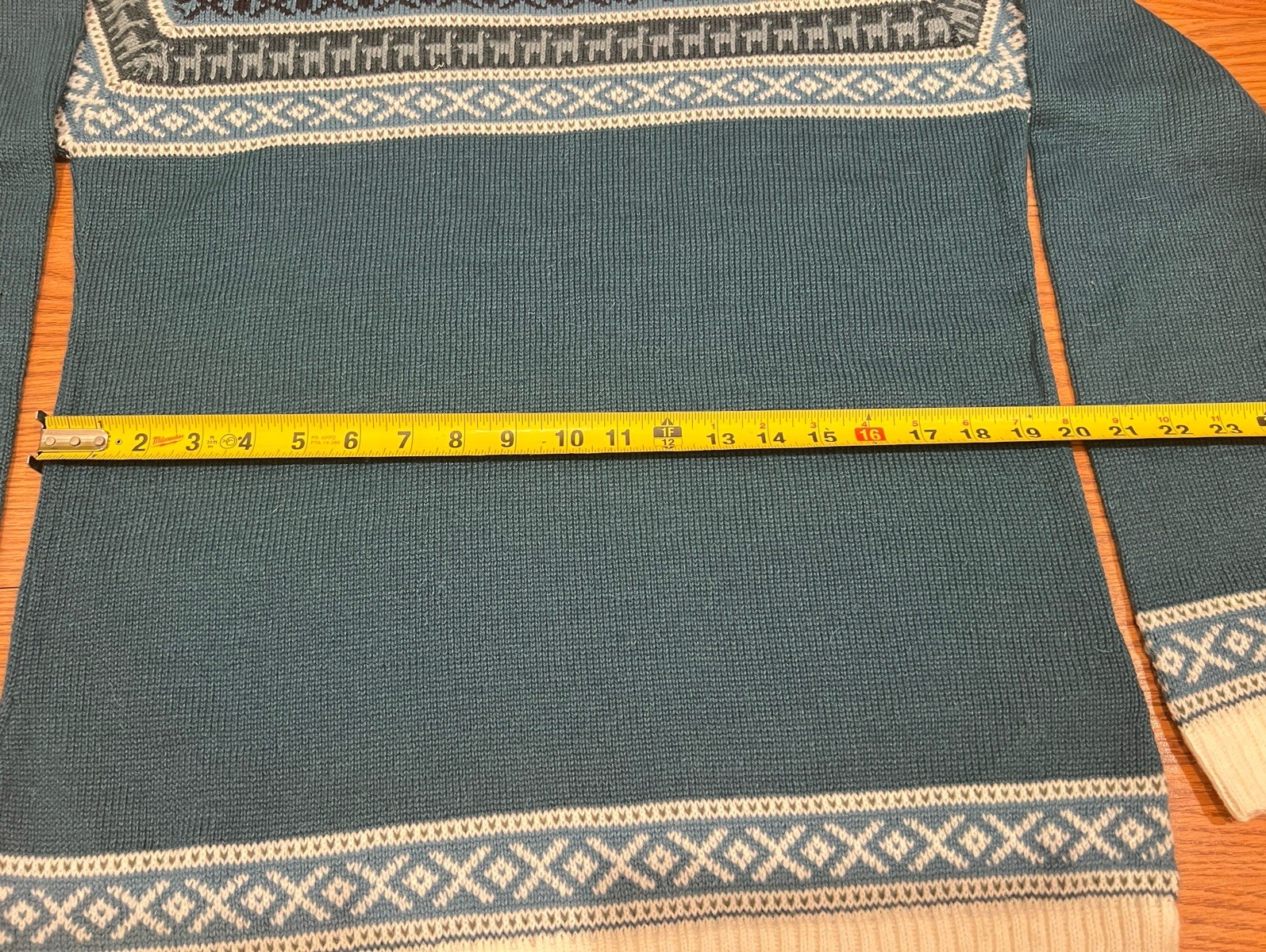 Vintage Alpaca Pullover Sweater – Made in Peru – Size L – Unisex