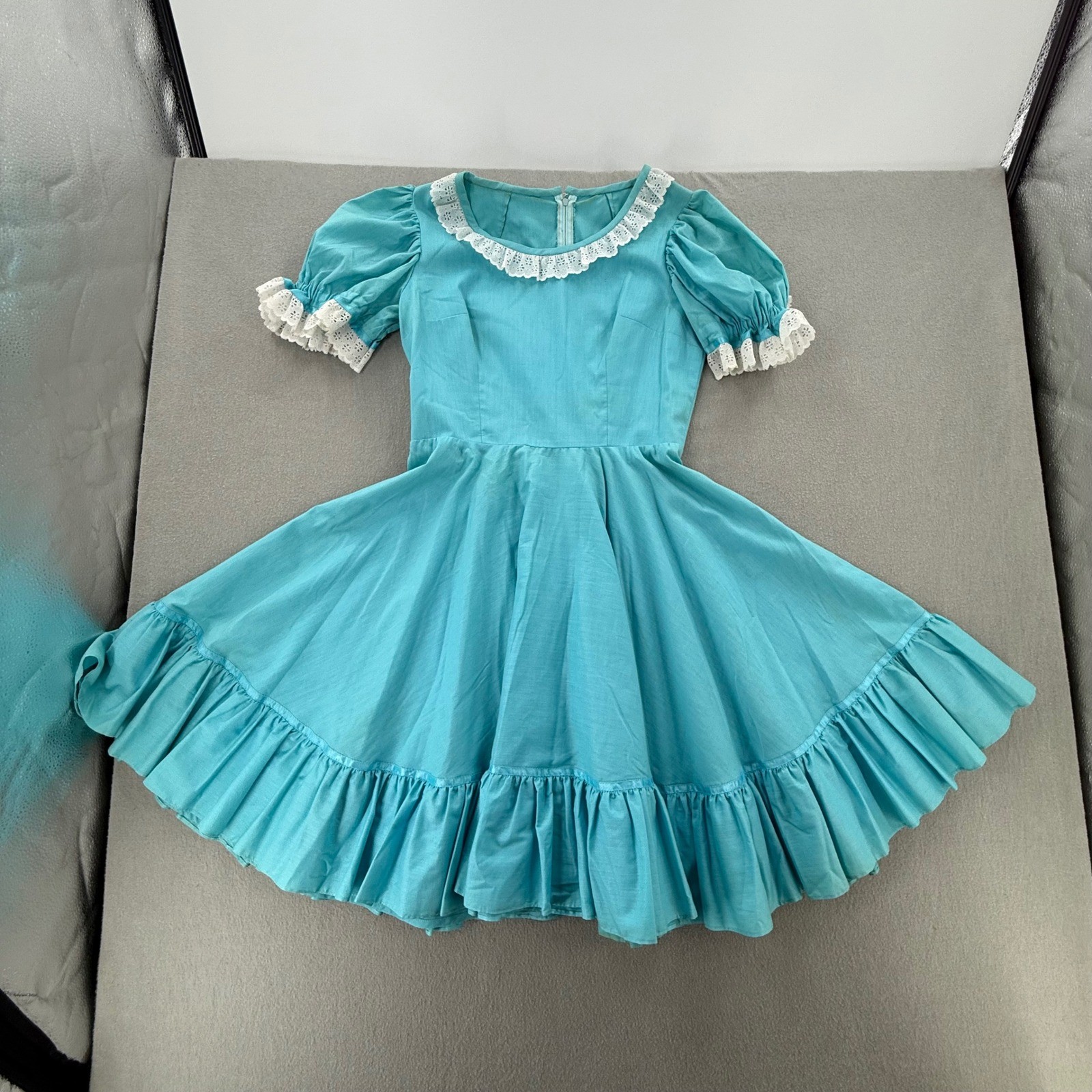 Vintage Square Dance Western Prairie Full Circle Eyelet Lace Pinafore Dress M