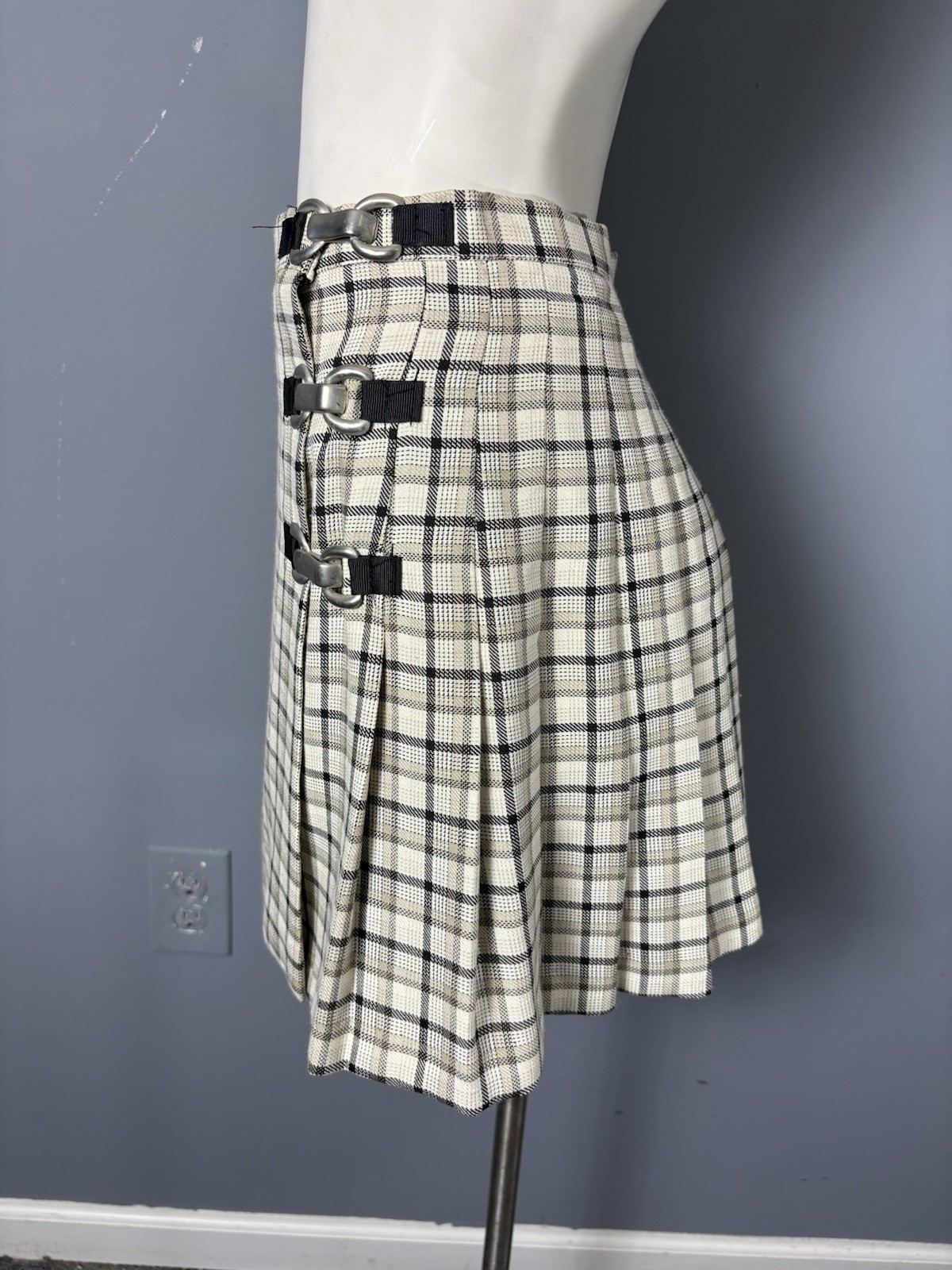 Vintage 90s Juniors 7/8 Tan Plaid Pleated Mini Skirt Buckle Clueless Schoolgirl