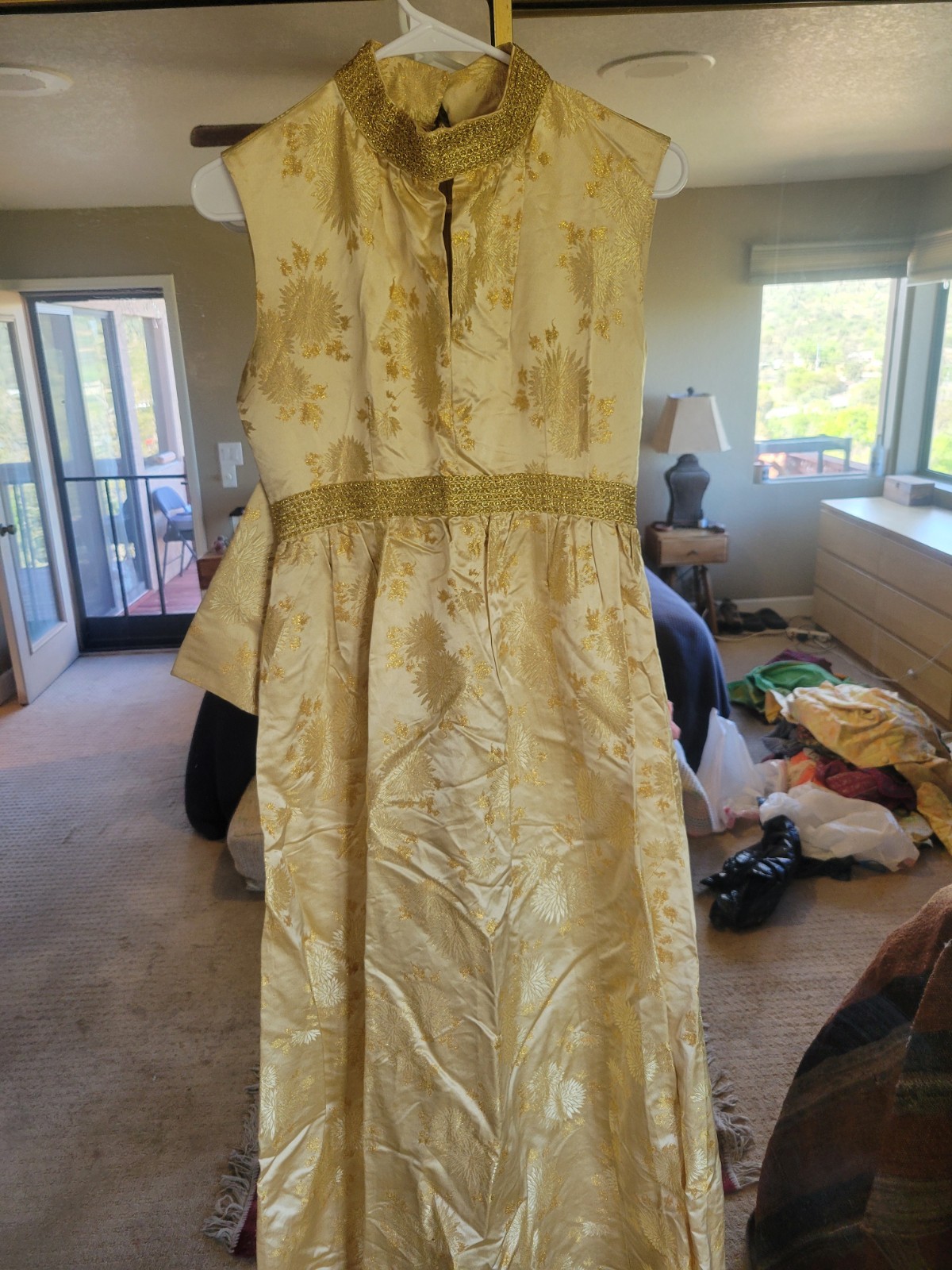 1960s 1970s GOLD MAXI HOSTESS GOWN DRESS AND PURSE Size XS GLAM EVENING VINTAGE