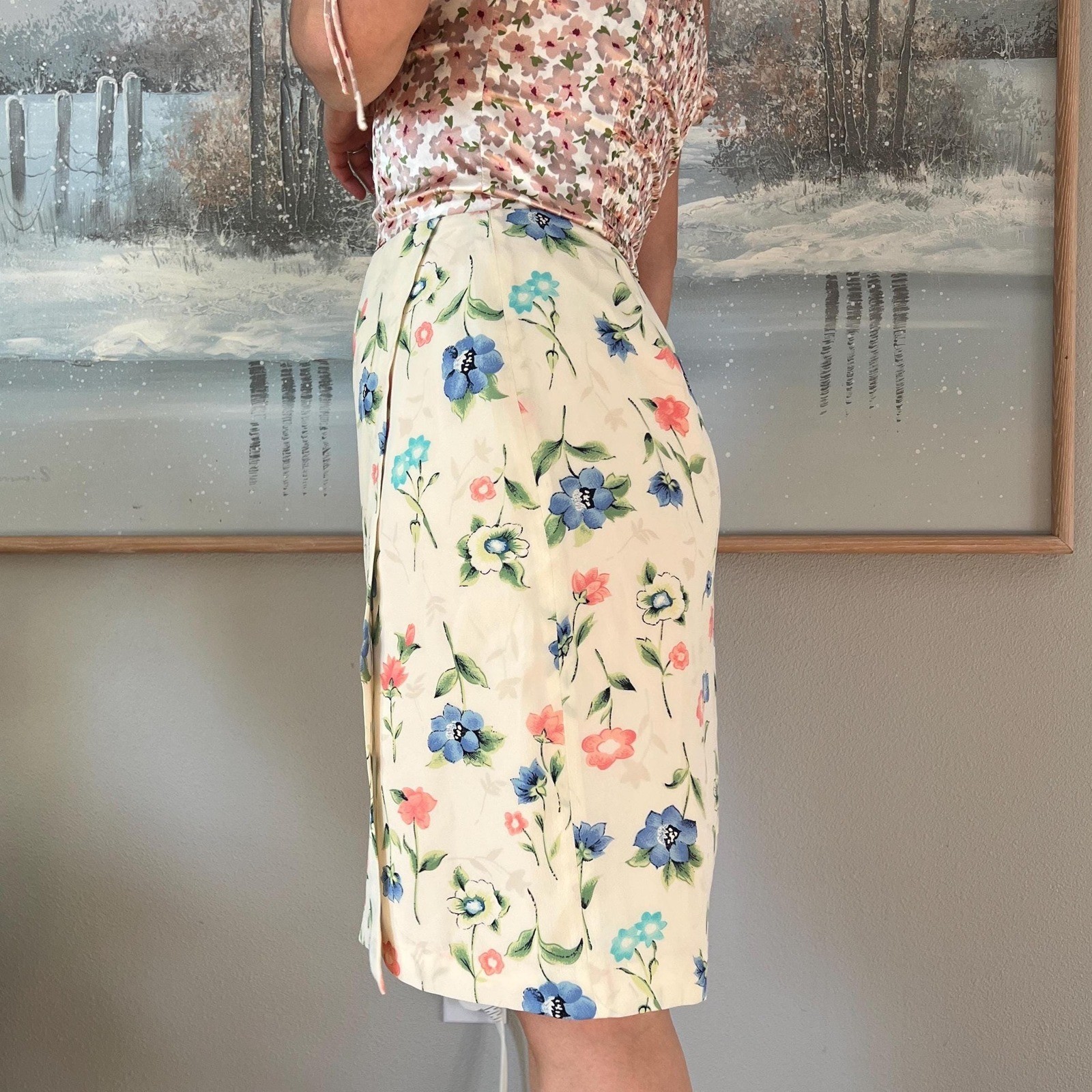 Vintage Silk Floral Skirt Cream Midi Parisian Signature Cottagecore