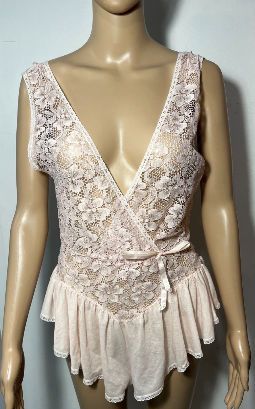VTG Circa 2000 PINK Lace Romper Teddy Playsuit Lingerie Small Sissy