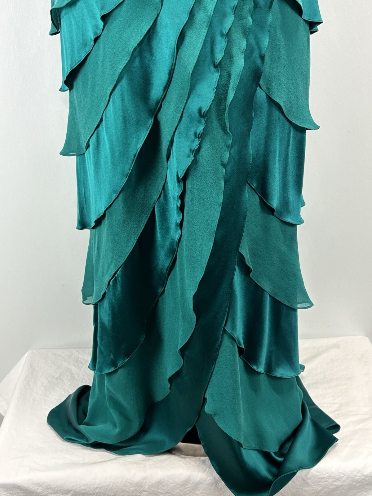 Vtg Tadashi Shoji 100% Silk Tiered Dress Gown Sz 8 Jewel Tone Brooch Formal