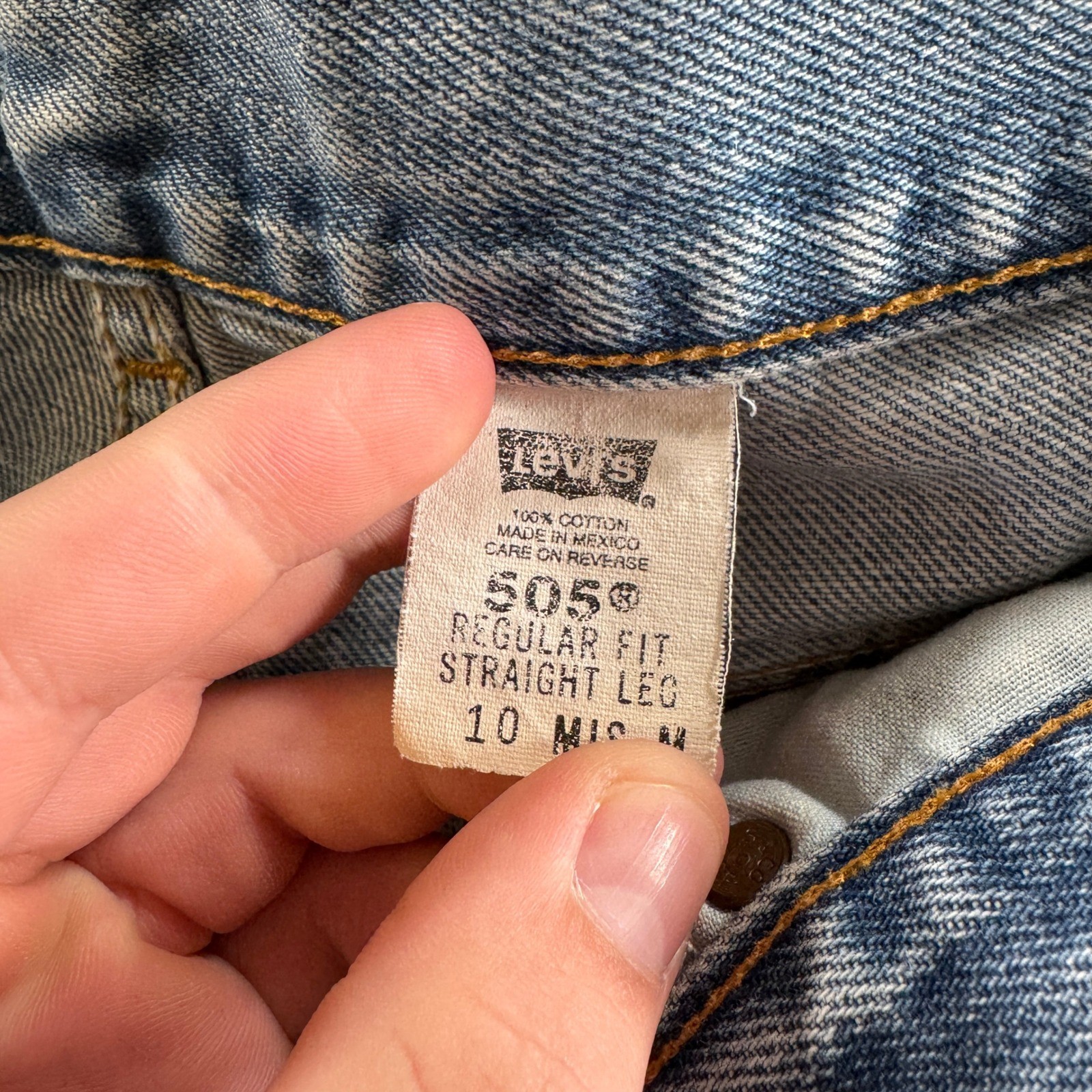 Vtg Levis 505 Jeans Women 10 MIS M Tag 31×33 Fit Blue Light Wash Denim Straight