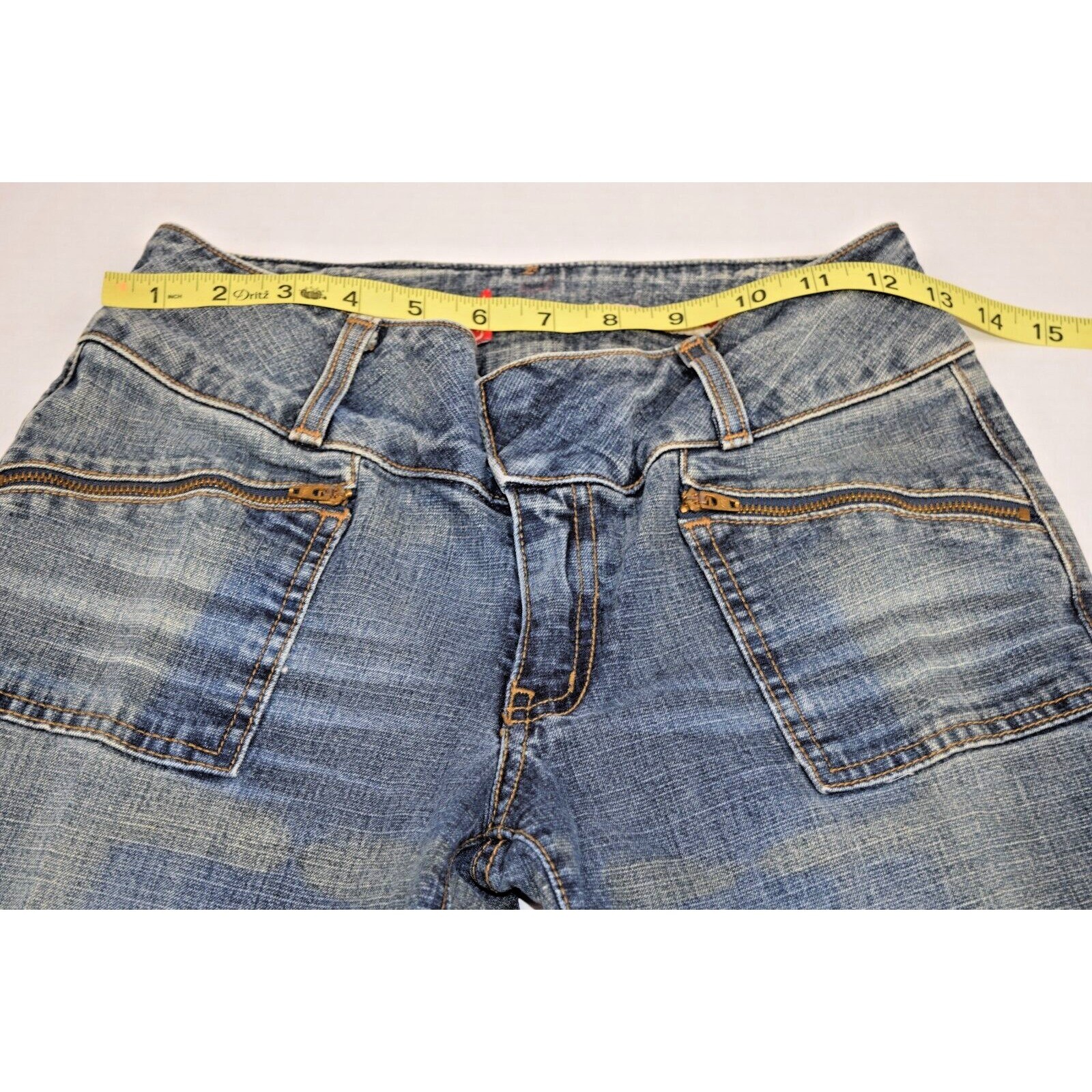 Vintage Guess Jeans Alien Fade 28 x 32 90s Stretch Zip Pocket Low Rise Made USA