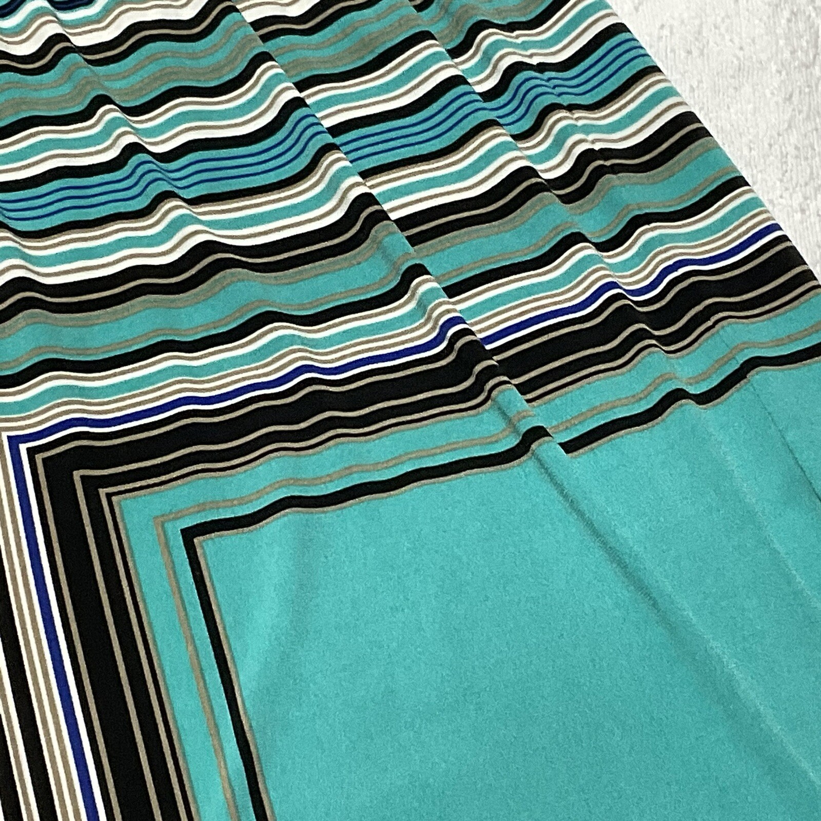 ~ Woman’s Dress Size 10 By London Time ￼Geometric Design ￼