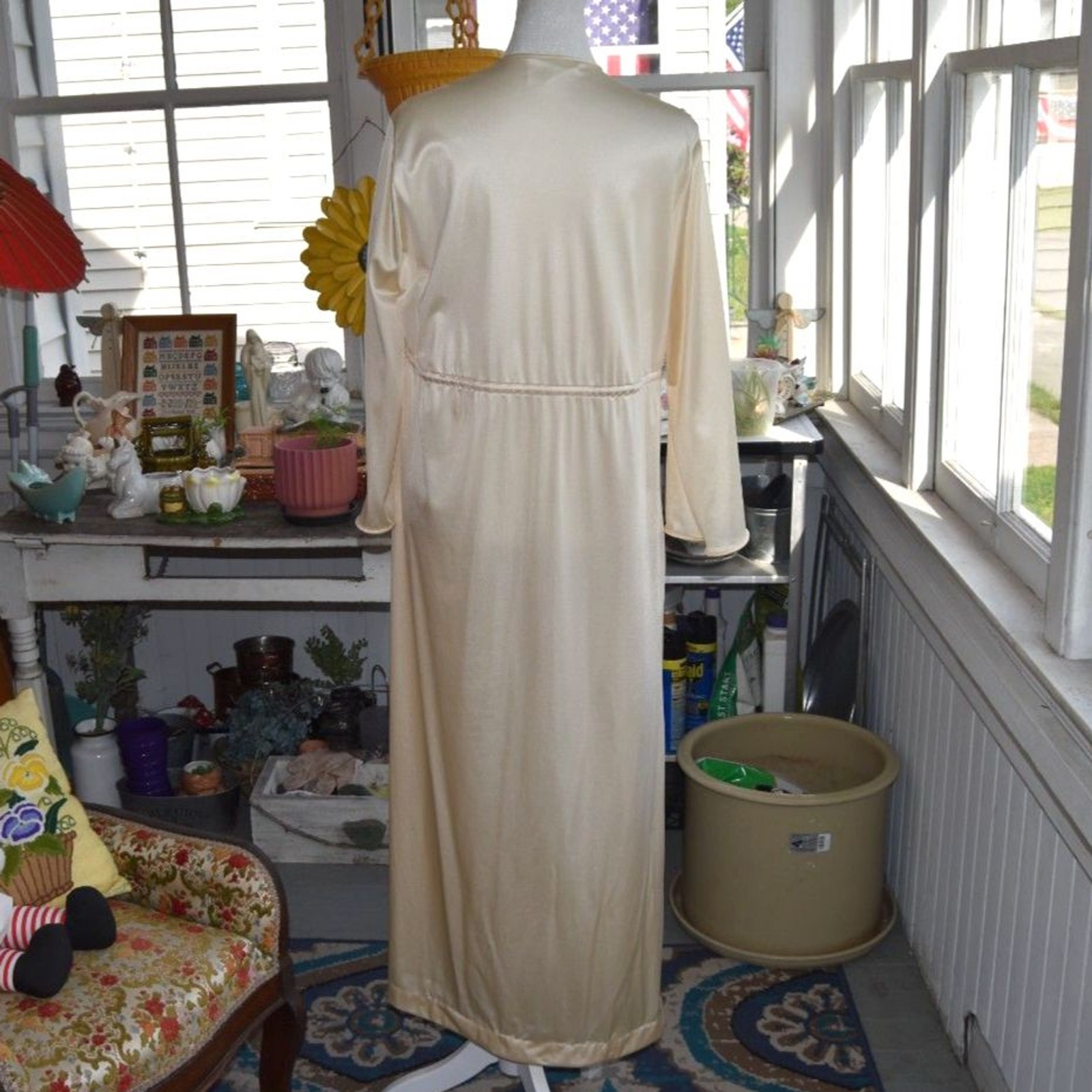 Vintage JCPenney Embroidered Hostess Gown Cream Maxi Loungewear L XL