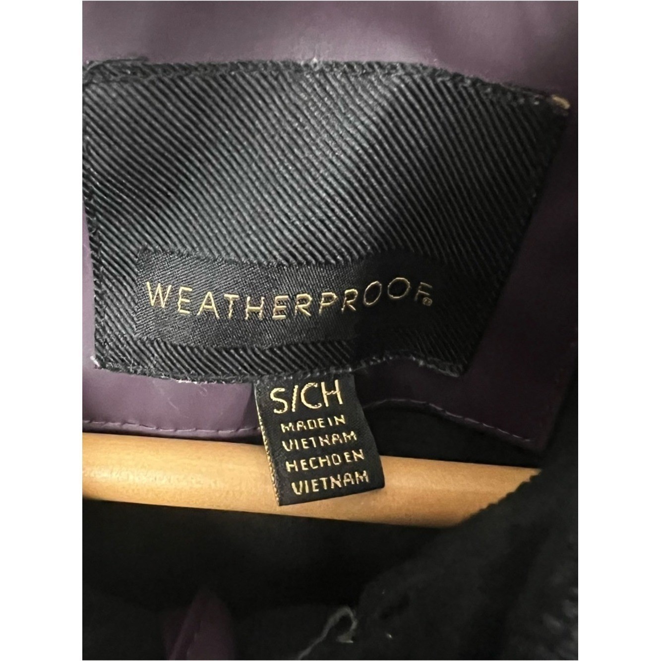 Weatherproof Women’s Hooded Rain Slicker Jacket Plum Size Small