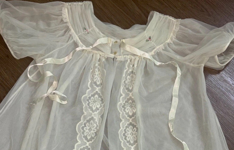RARE VTG Evette Sheer Lace Bridal Peignoir Robe White 70s Boudoir Lingerie