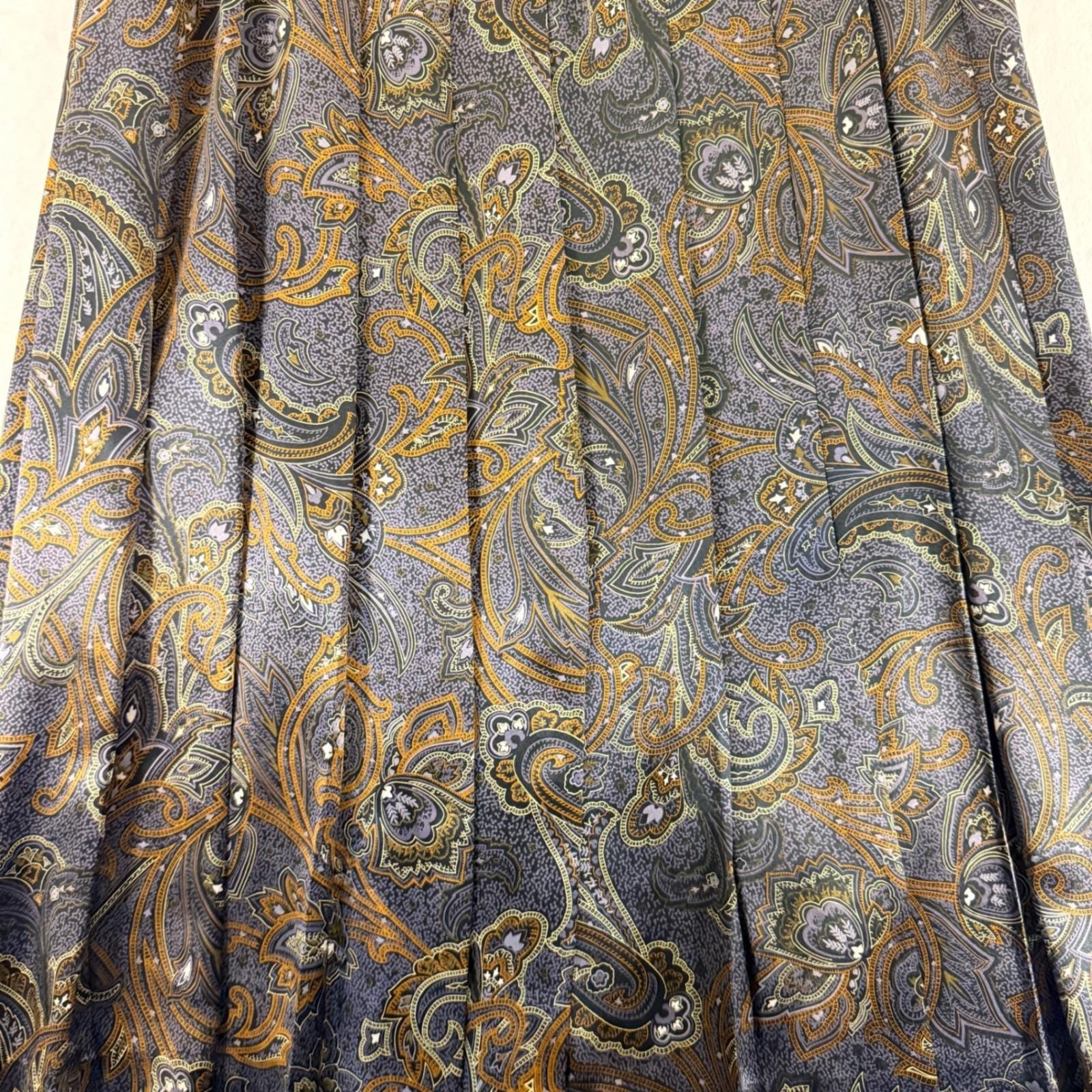 Notations Vintage Paisley Satin Pleated Midi Skirt Size S Made in USA Boho