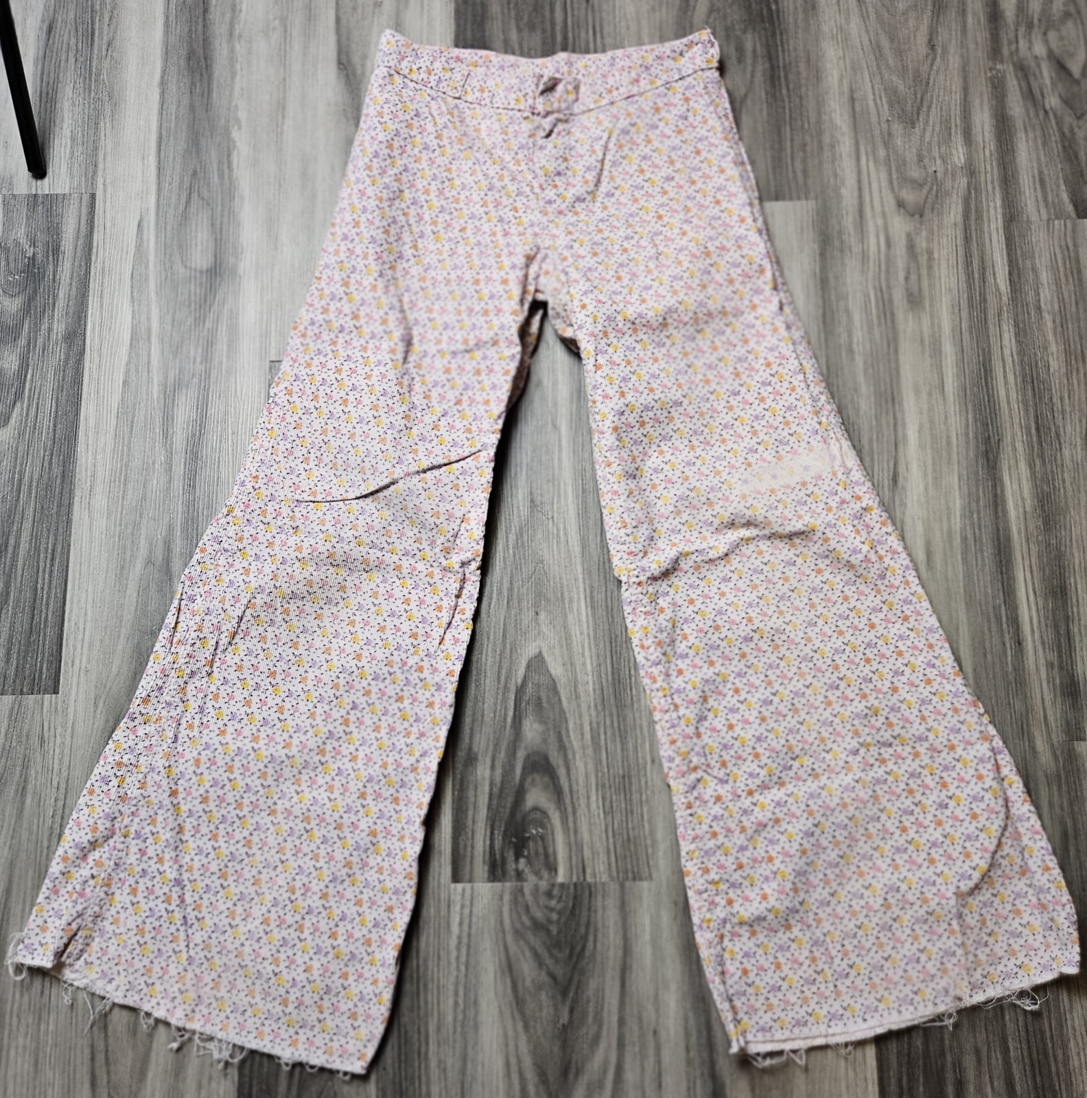 60s/70’s Wide Flared Leg Floral Corduroy Hippie Pants Talon Zip Scovill 28×28.5