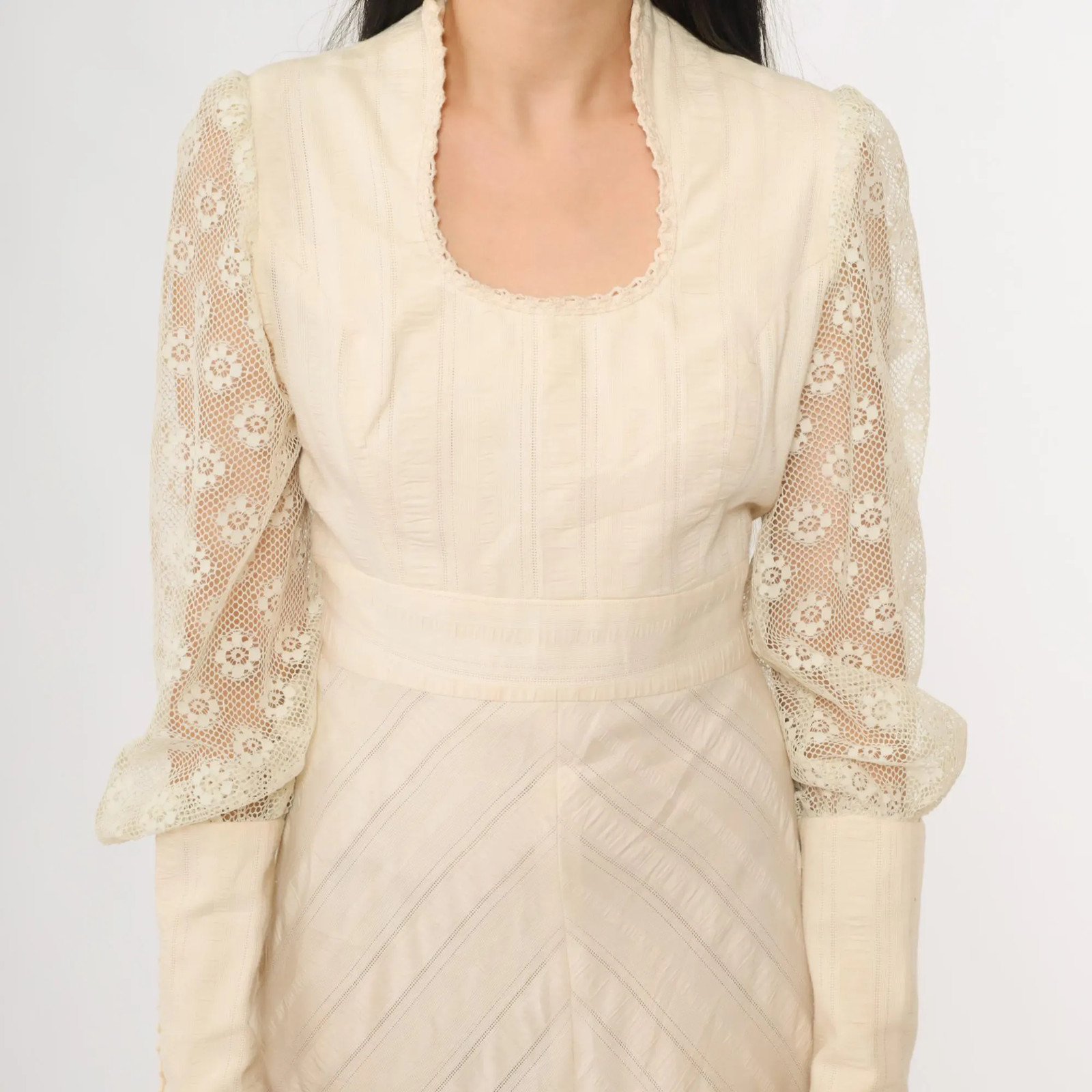 70s Lace Maxi Dress Cream Long Sleeve Scoop Neck Prairie Wedding Romantic Cottag