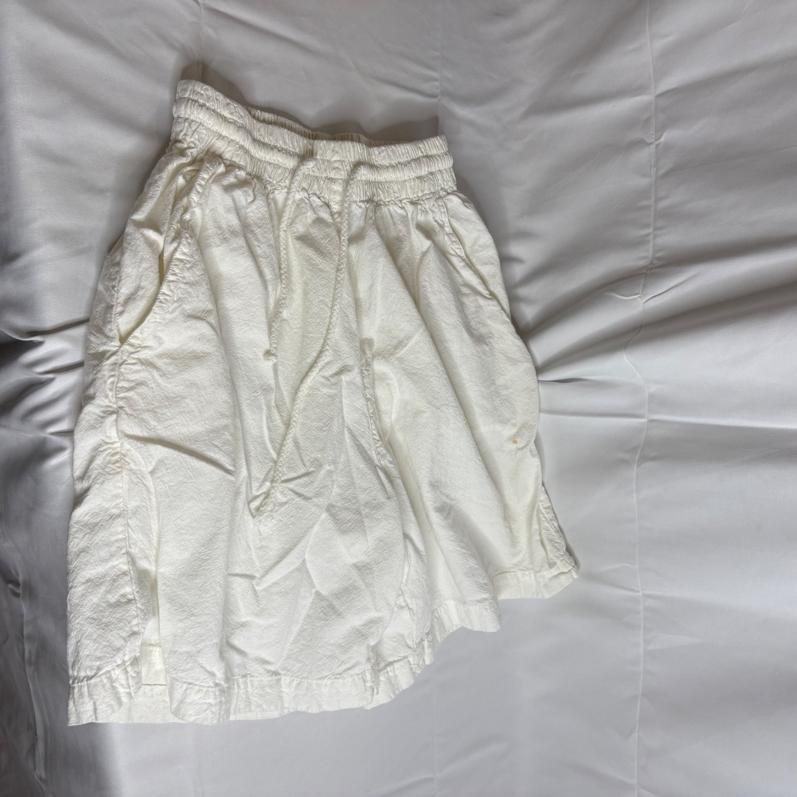 Vintage Erika & Company Shorts Womens Size Small White 90s Cotton