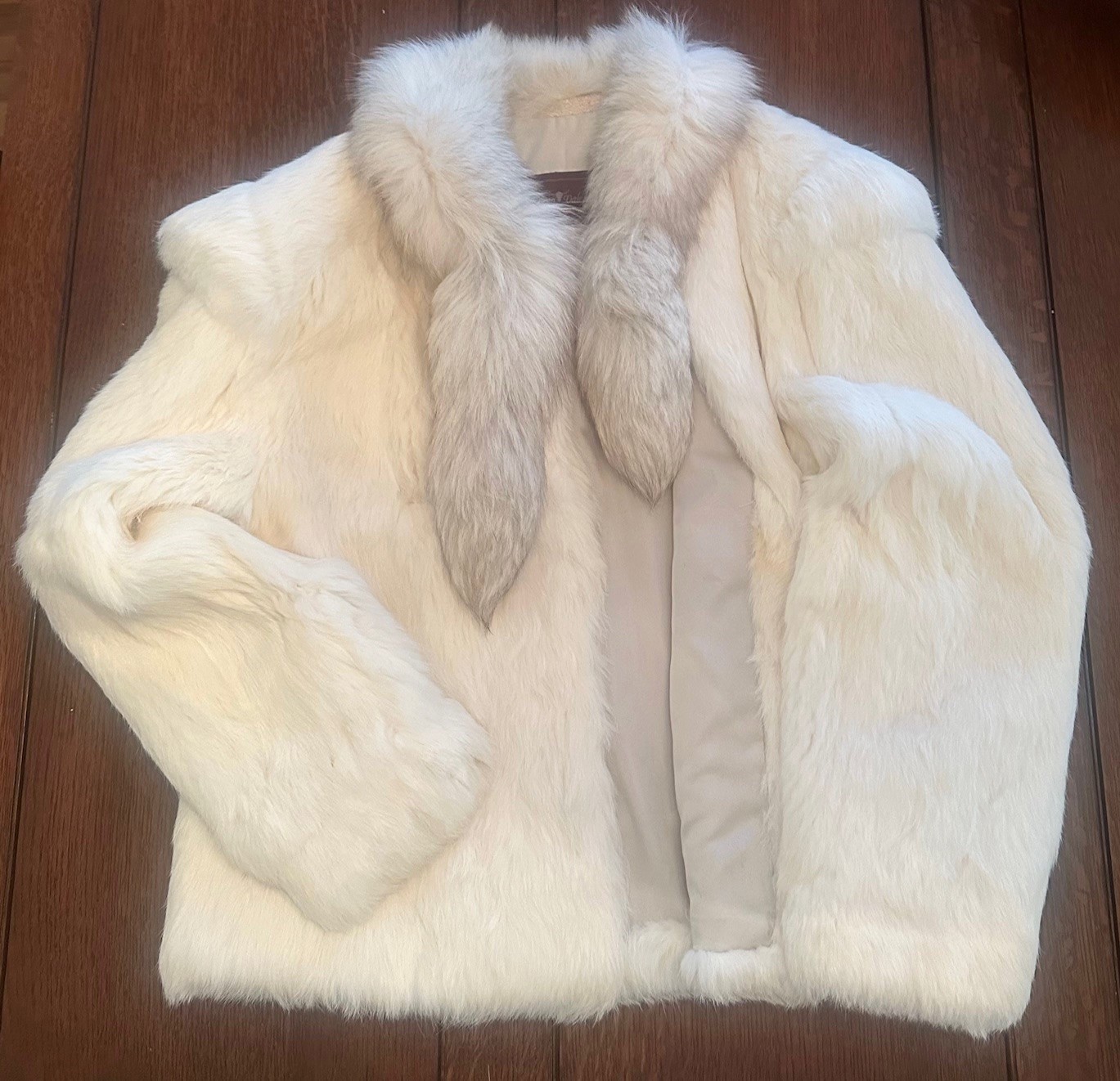 SERGIO VALENTE Vintage Off White Cream Rabbit Fur Mob Wife Coat Jacket