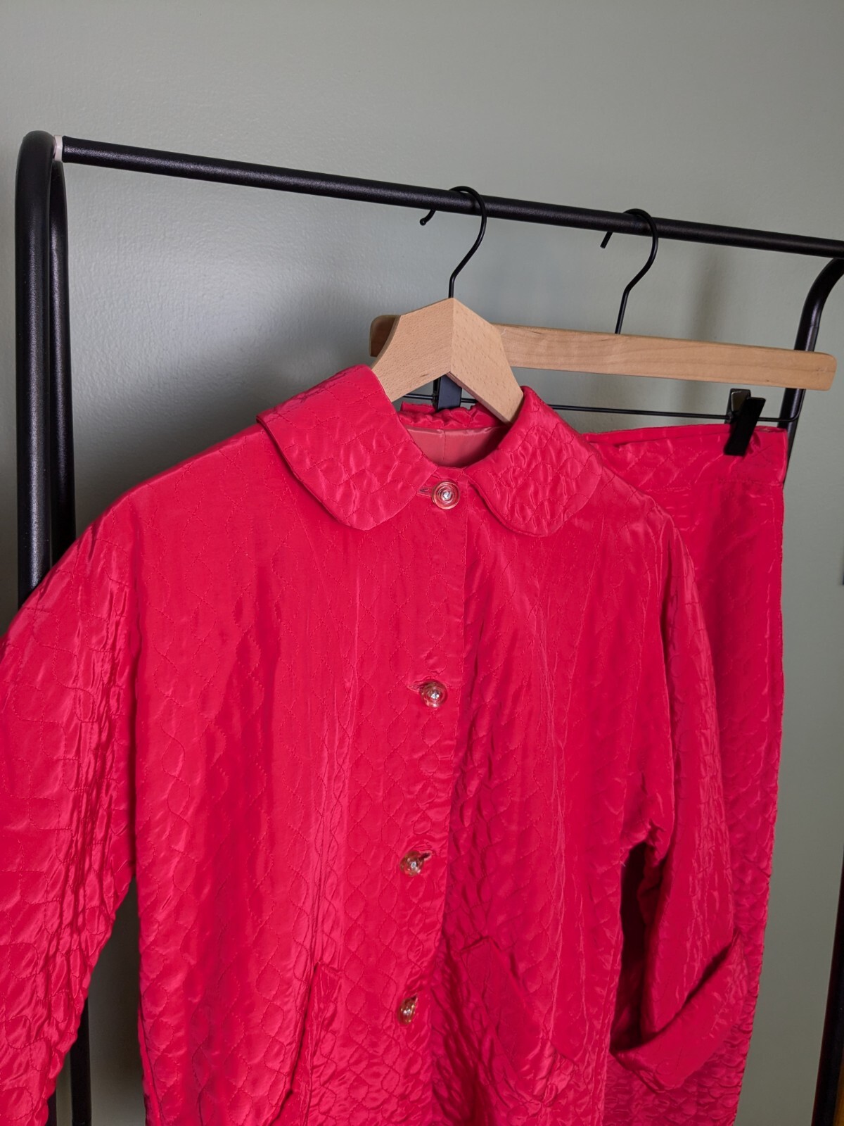 Vintage Magenta Pink Peter Pan Collar Quilted Rhinestone Buttons Lounge Set