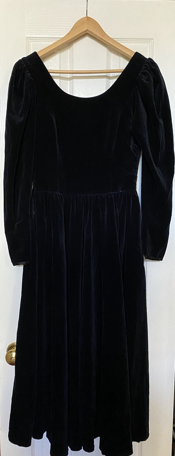 Vintage Laura Ashley Black Velvet Dress Size USA 8 / UK 10 / EUR 36