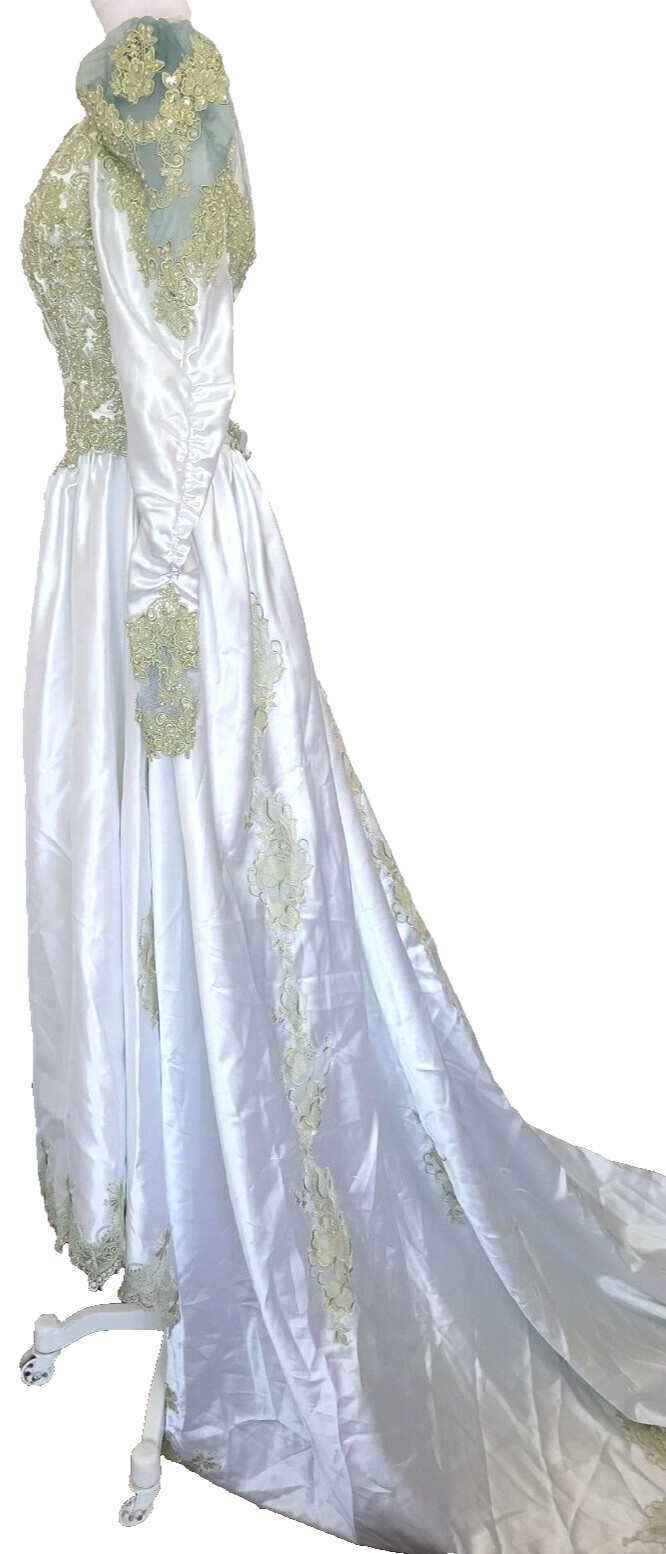 Vtg 1980s Jasmine White Wedding Dress Seafoam Sage Lace Detail Pearls sz XS 0