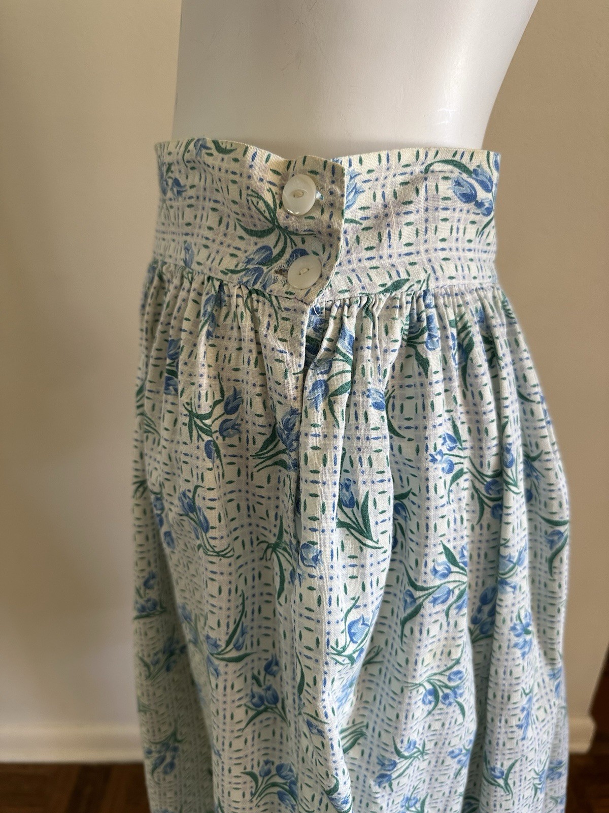 1930s 40s Feed Sack Skirt 28” Waist Blue Floral Tulip Grid Fabric Cotton MOP VTG