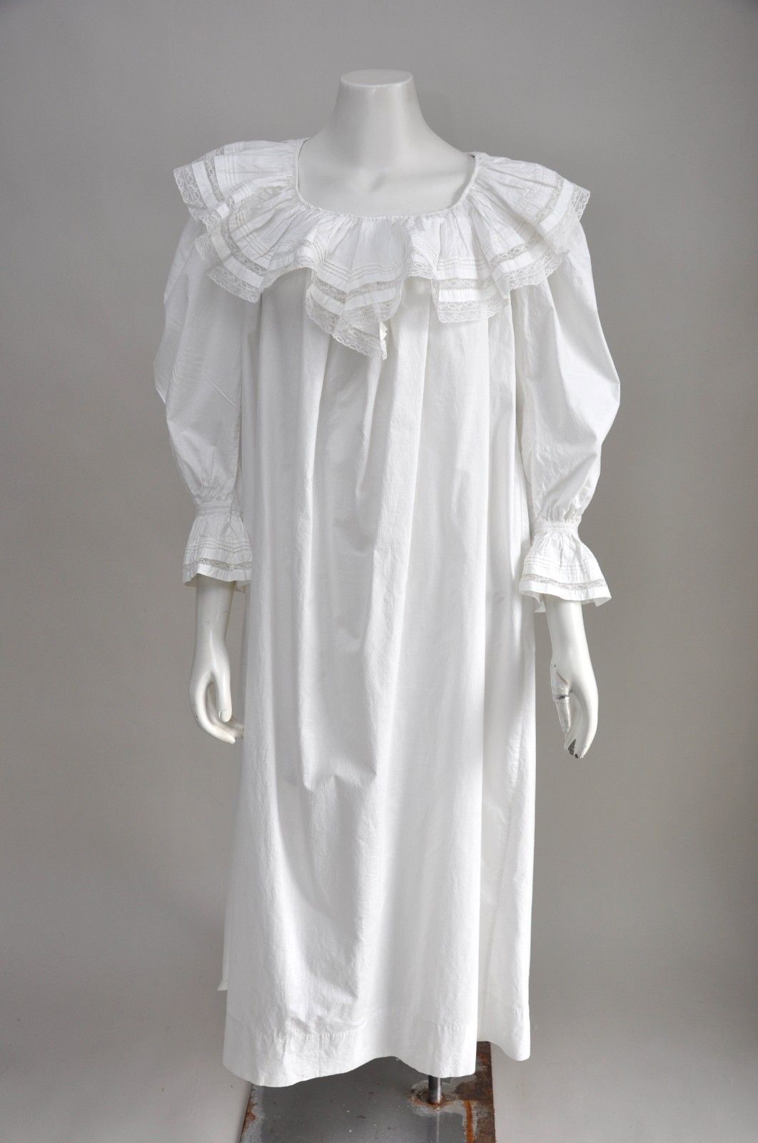 Antique VTG 1900s Edwardian Victorian White Cotton Nightgown Dress Lace XS-S