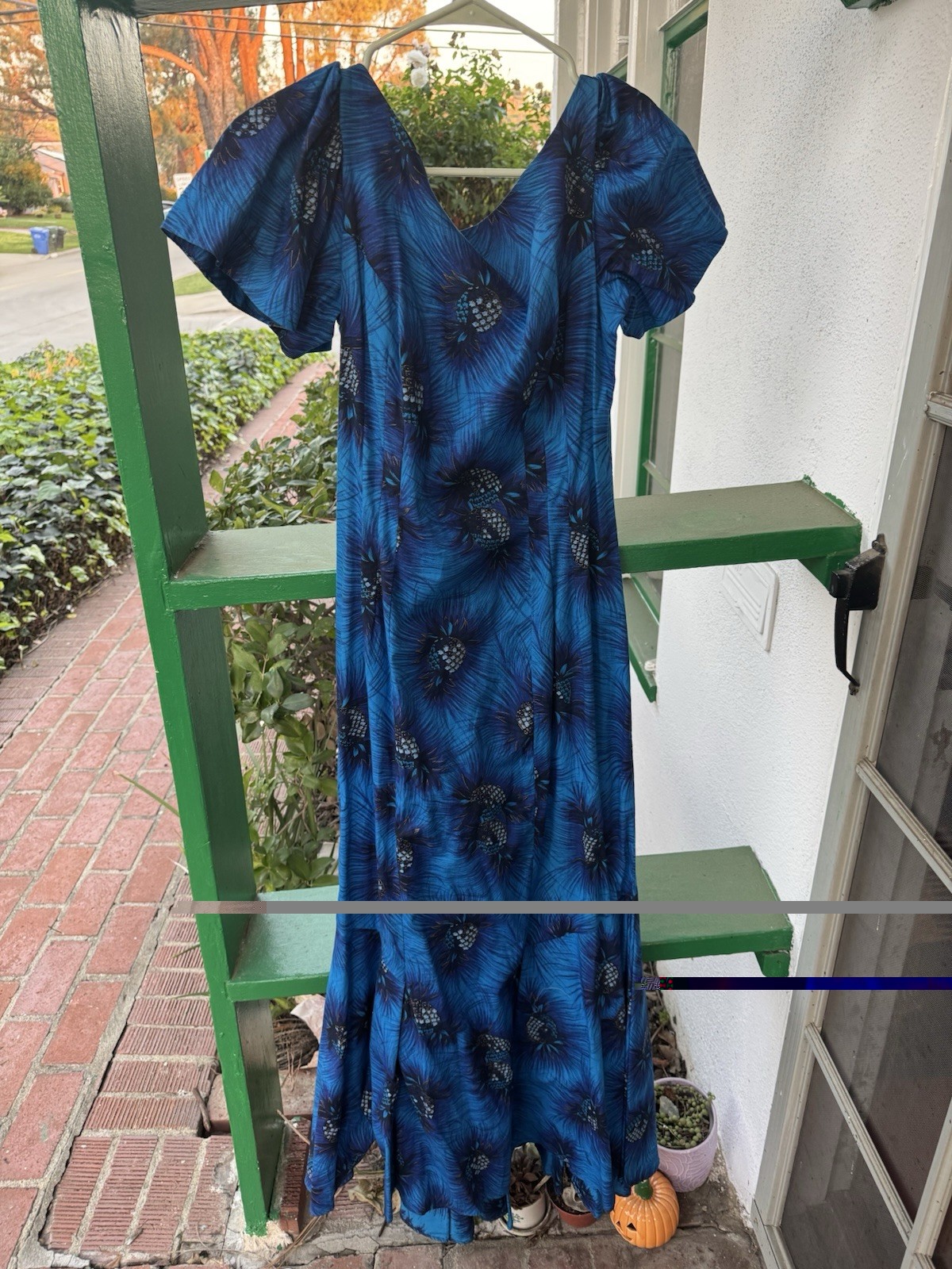 Vintage Paradise Hawaii Honolulu Dress Dark Blue Pineapple Print